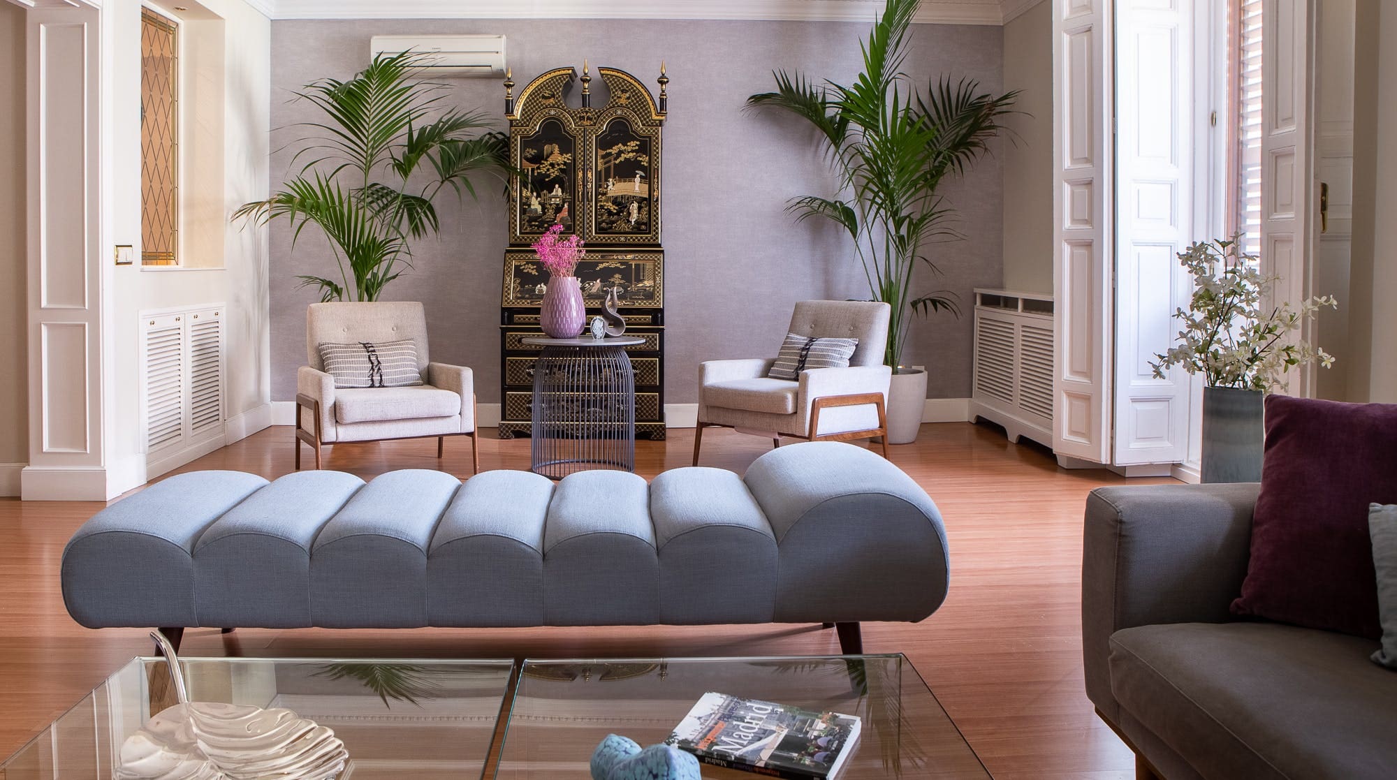 Casa Jerónimos Madrid: Spacious 5-Bedroom Luxury Apartment with Central Location, Madrid