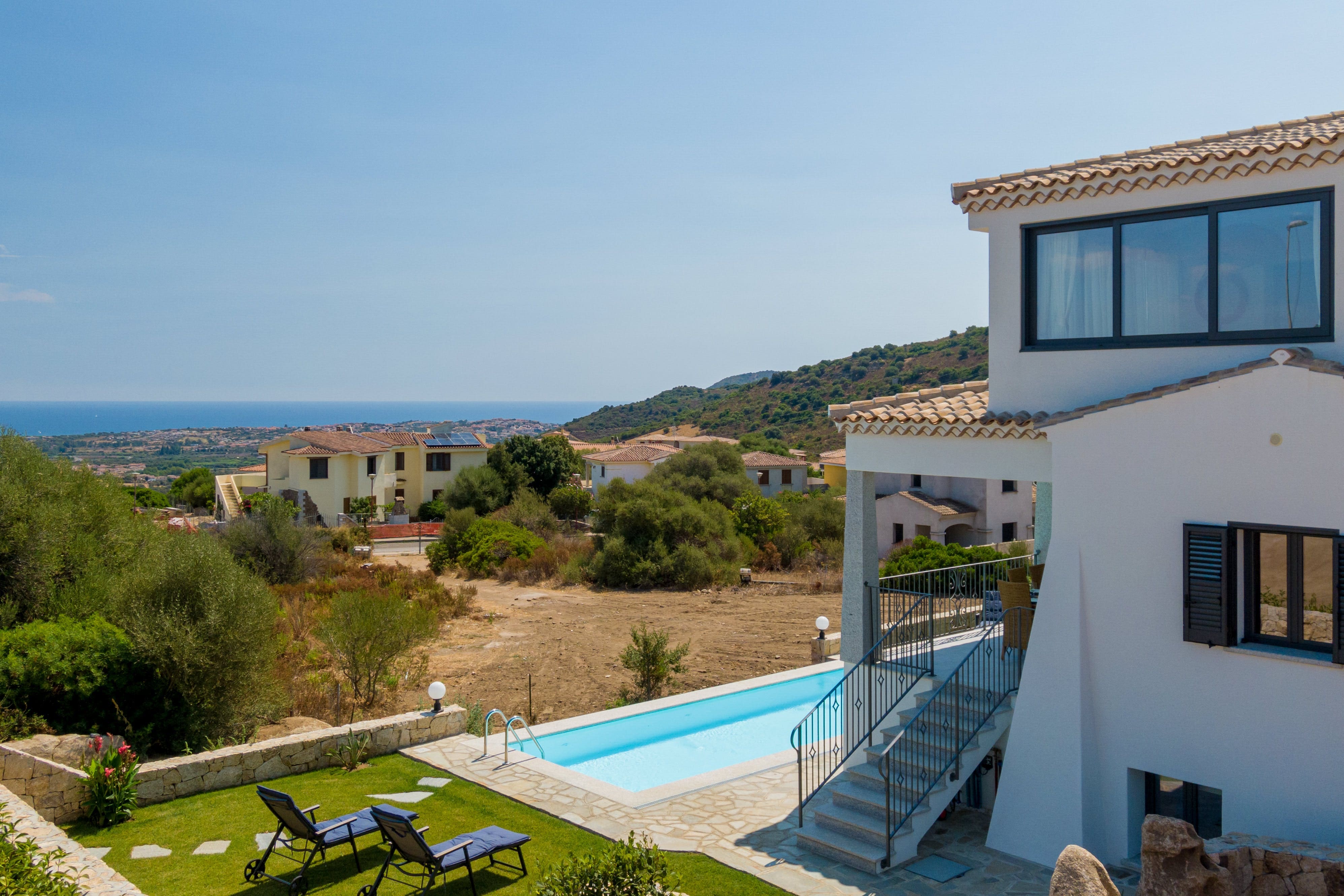Casa Lentischio Budoni: Spacious 6-Bedroom Apartment with Seaview and Pool, Sardinia