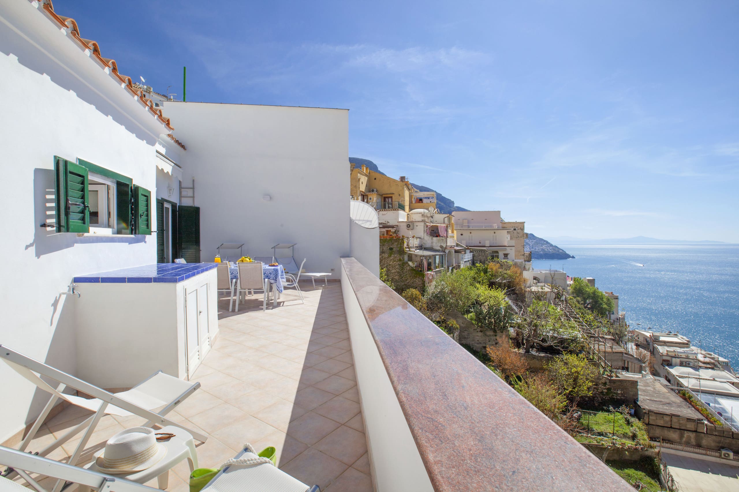 Casa Leucosia Positano: Charming 2-Bedroom Apartment with Sea Views, Positano