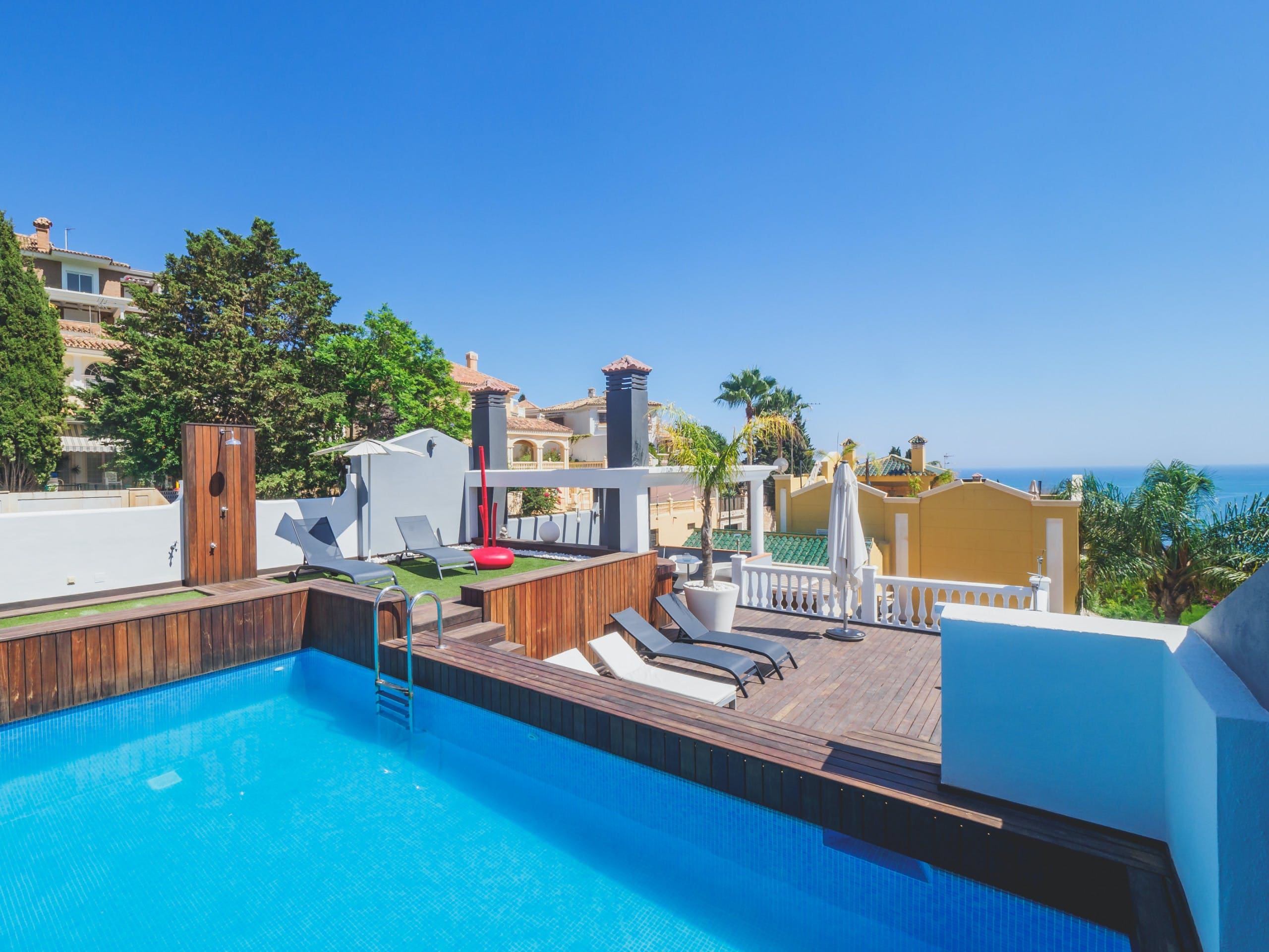 Casa Levante Malagueta: Luxury 4-Bedroom Apartment with Seaview and Pool, Malaga
