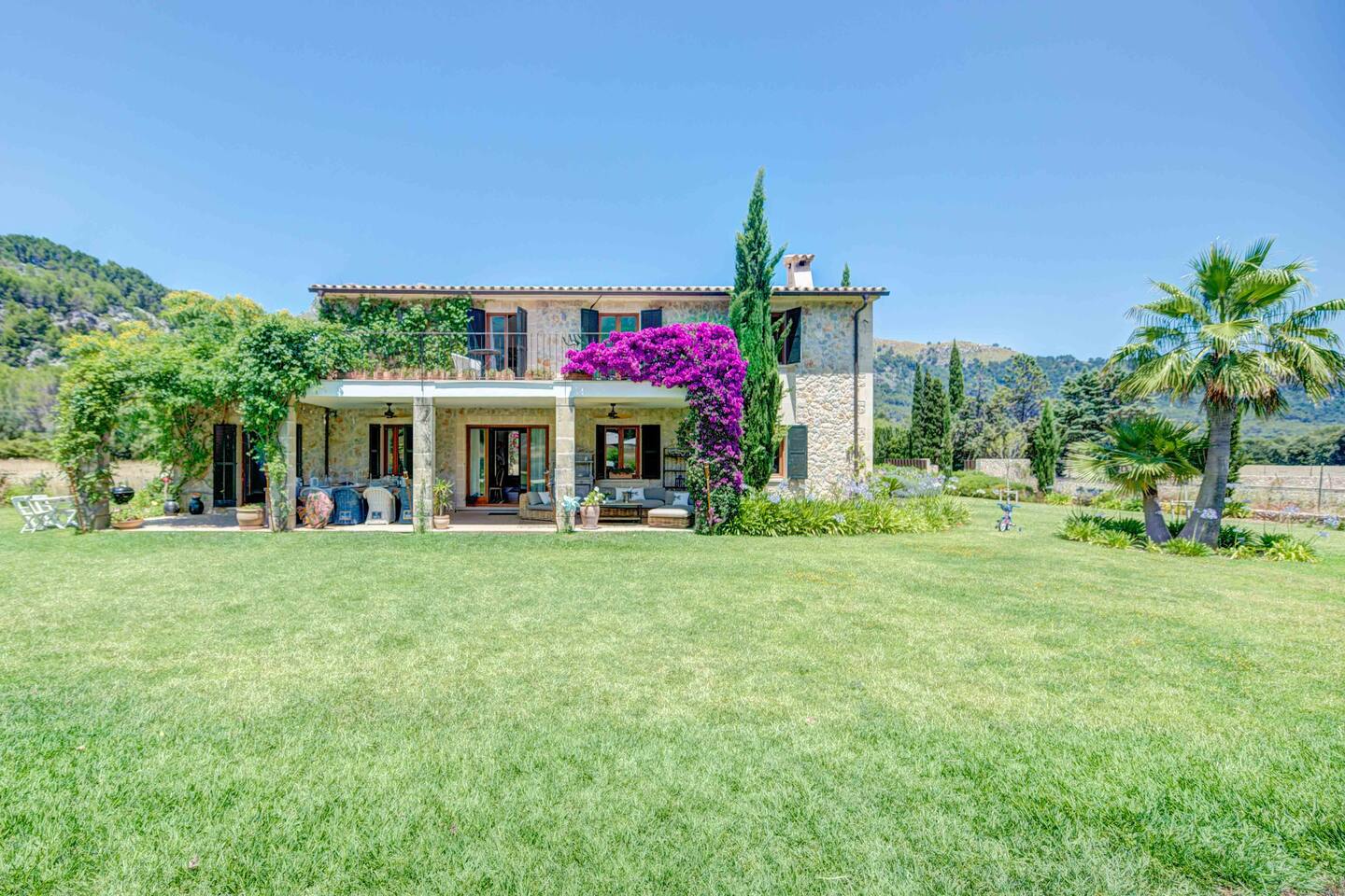 Casa Llevant Pollença: Luxury 4-Bedroom Apartment with Pool in Pollença, Mallorca