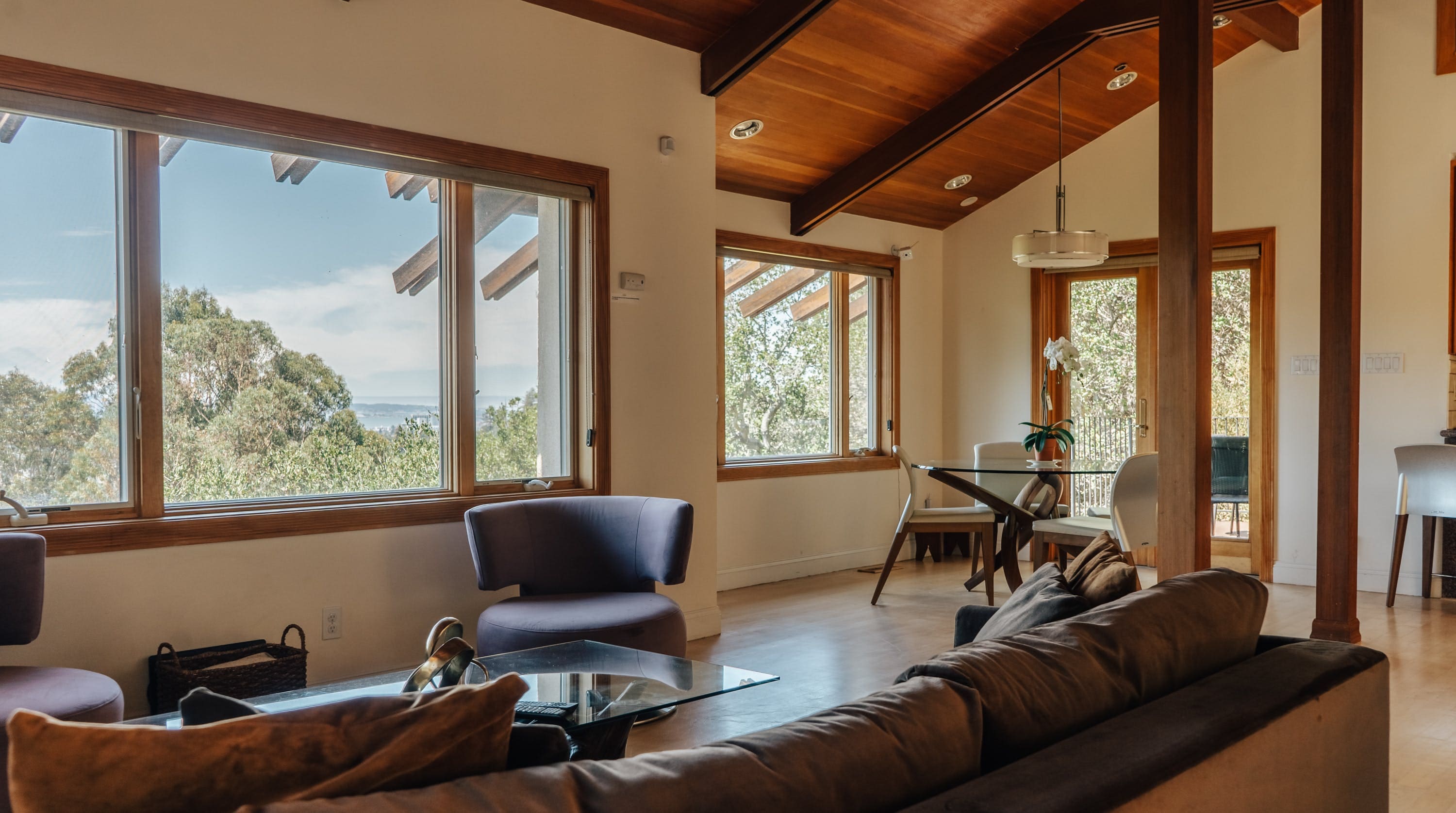 Casa Madrone Oakland: Charming 2-Bedroom Family-Friendly Apartment Rental Oakland Hills