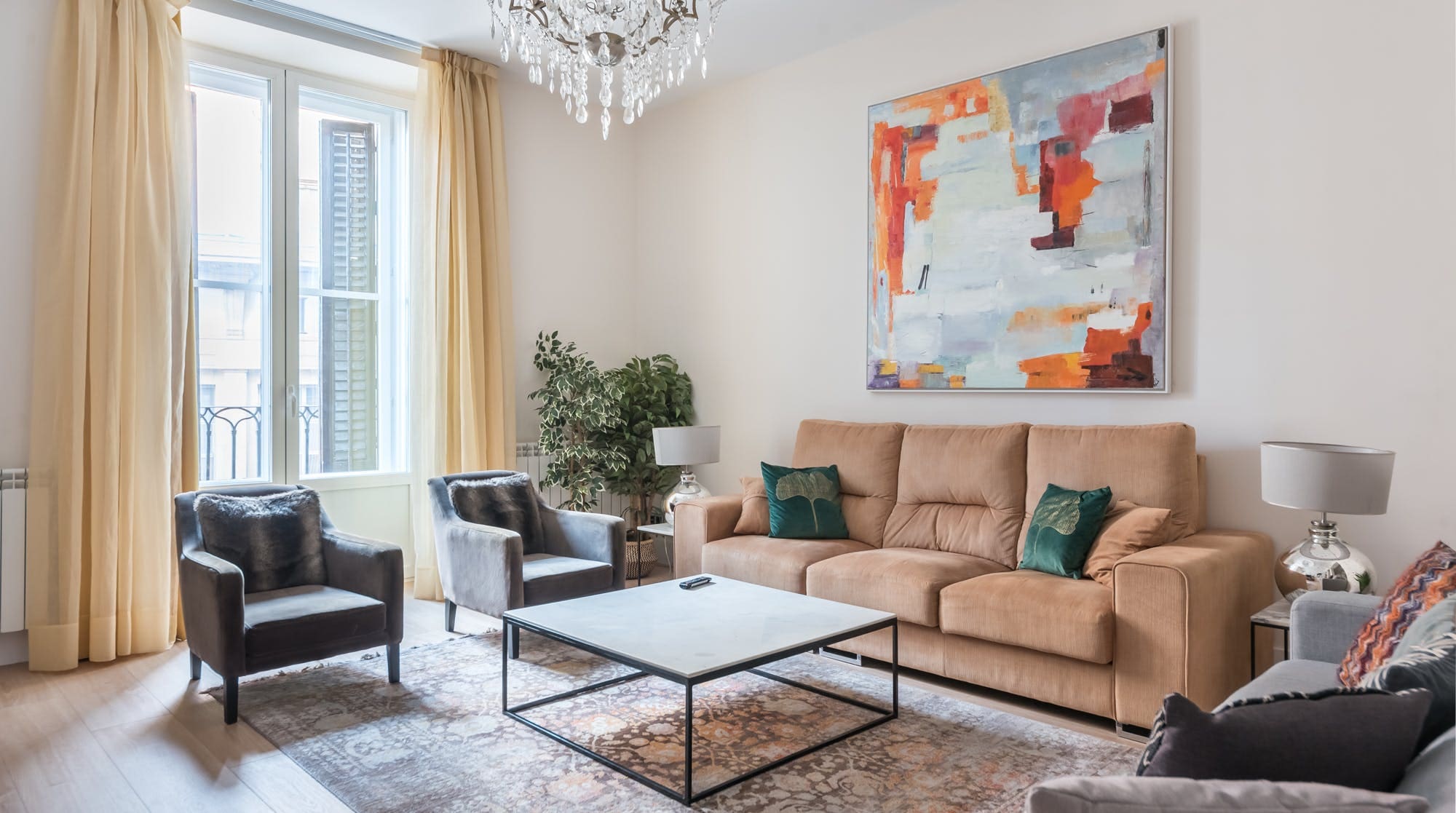 Casa Madroño Madrid: Spacious 4-Bedroom Family-Friendly Flat, Madrid Centro