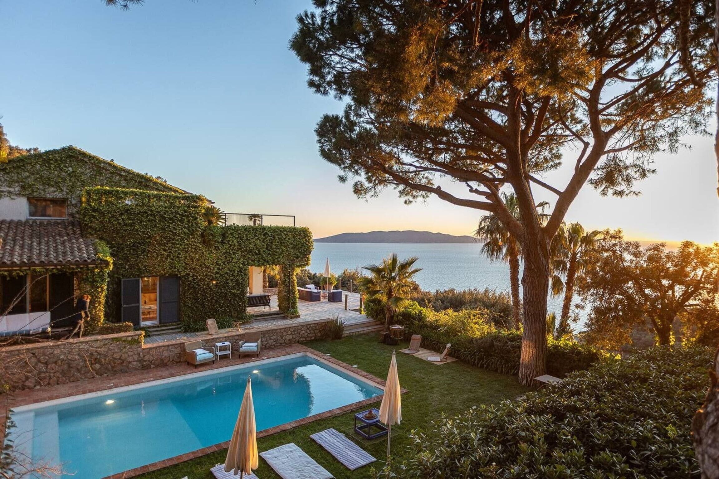 Casa Maestrale Argentario: Luxury 5-Bedroom Apartment with Seaview and Pool, Monte Argentario