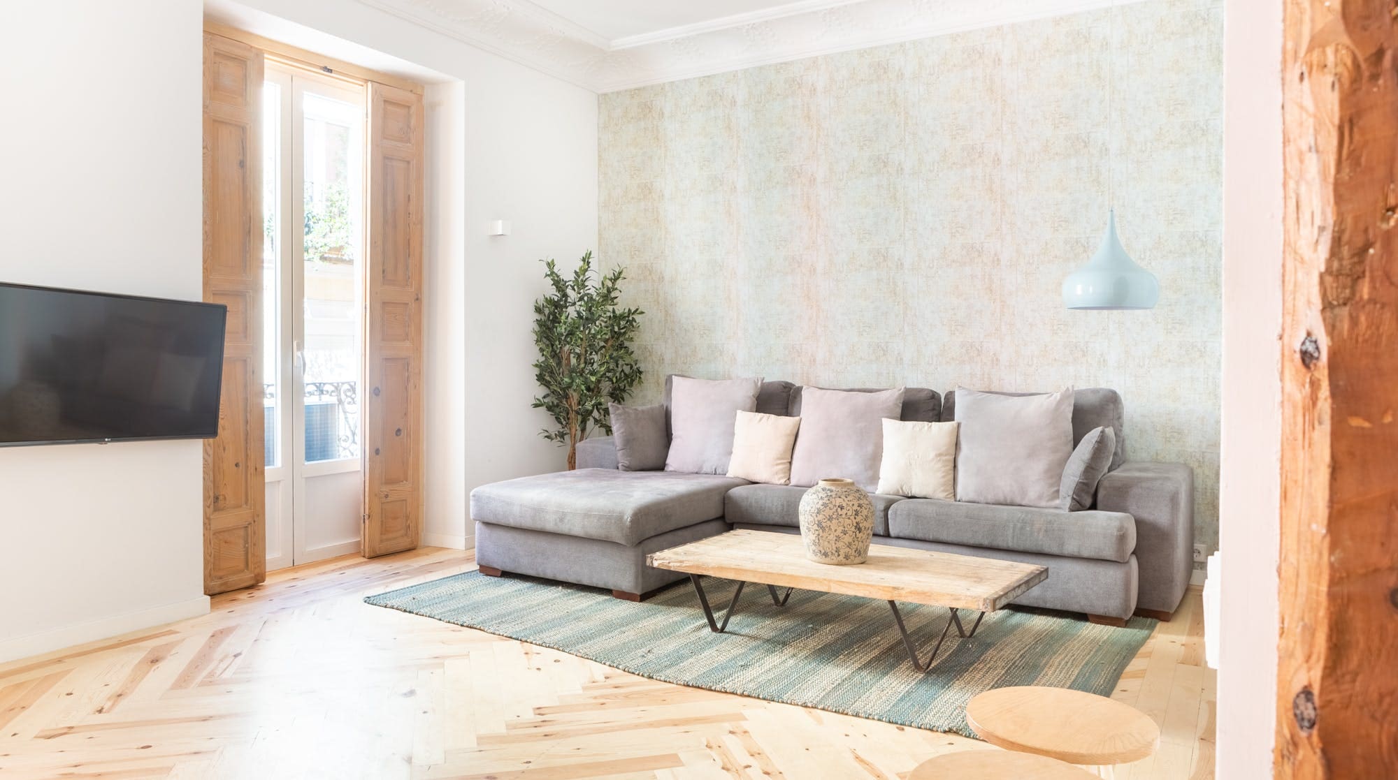 Casa Manzanares Lavapiés Lavapiés : Spacious 3-Bedroom Family-Friendly Apartment, Lavapiés, Madrid