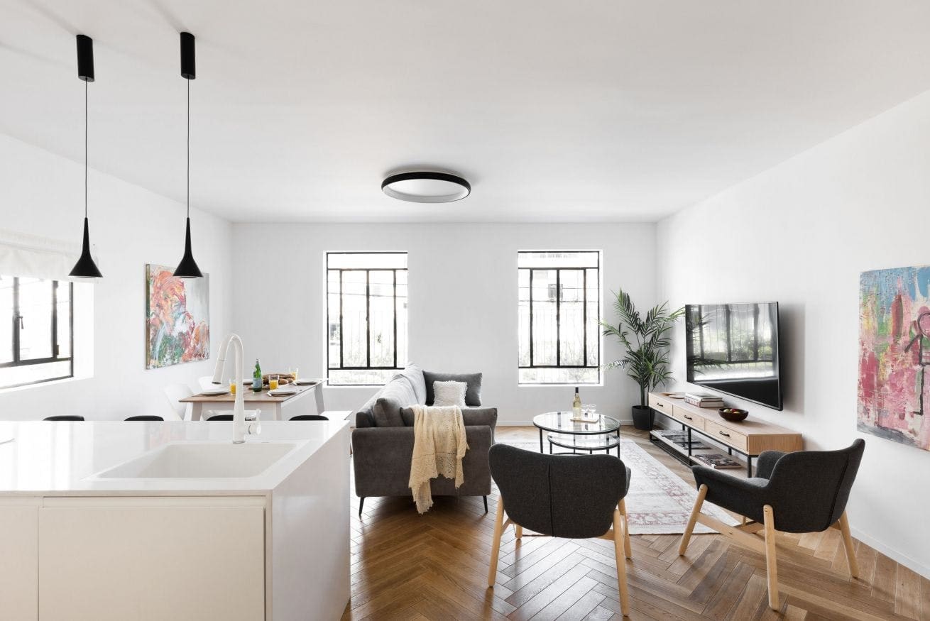 Casa Metzitzim Tel Aviv: Chic 2-Bedroom Apartment Rental with Sea Views in Old North Tel Aviv