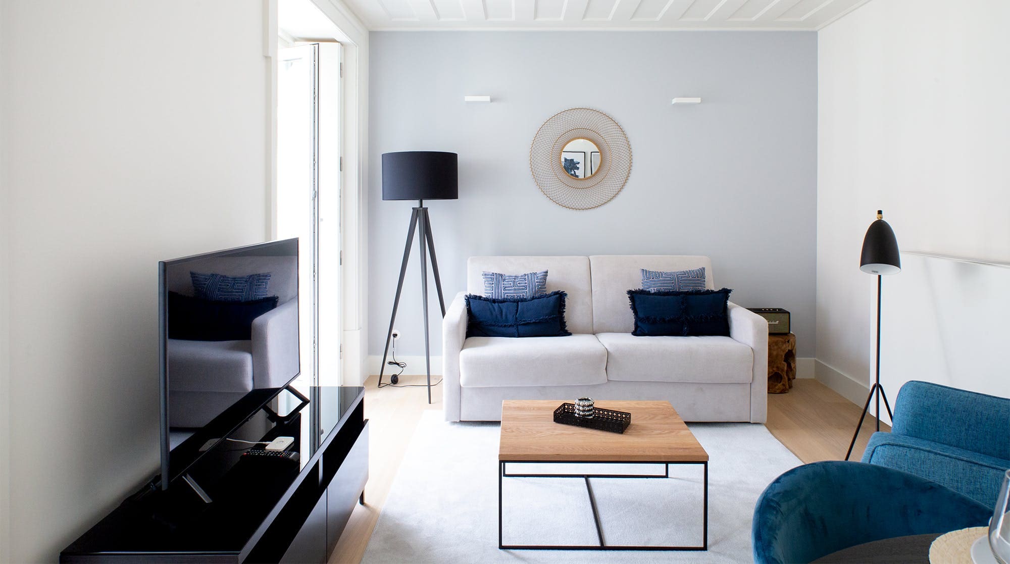 Casa Miradouro Baixa: Luxury 2-Bedroom Apartment with Seaview, Lisbon Baixa