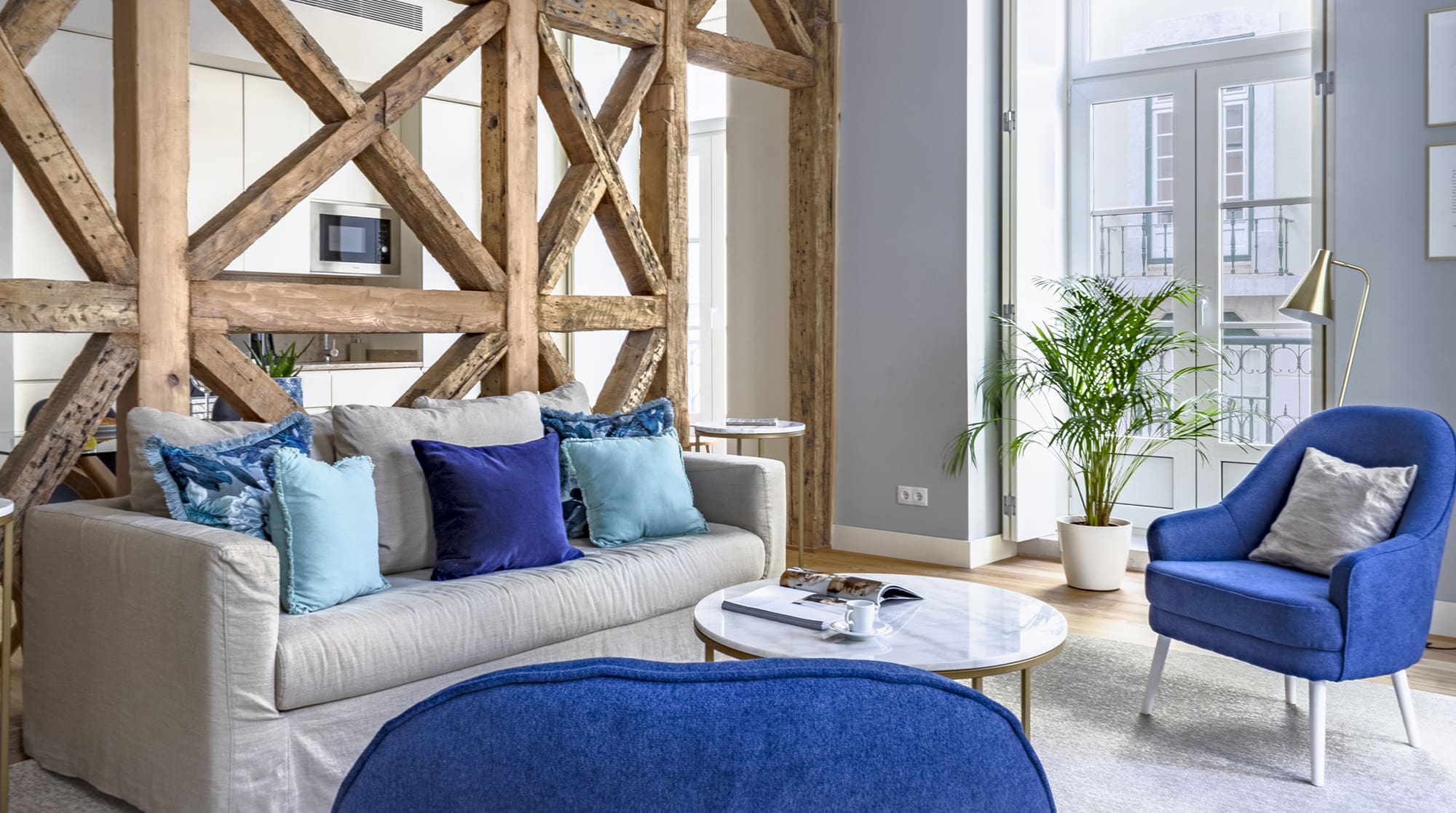 Casa Miradouro Chiado: Chic 2-Bedroom Apartment with Seaview in Chiado, Lisbon