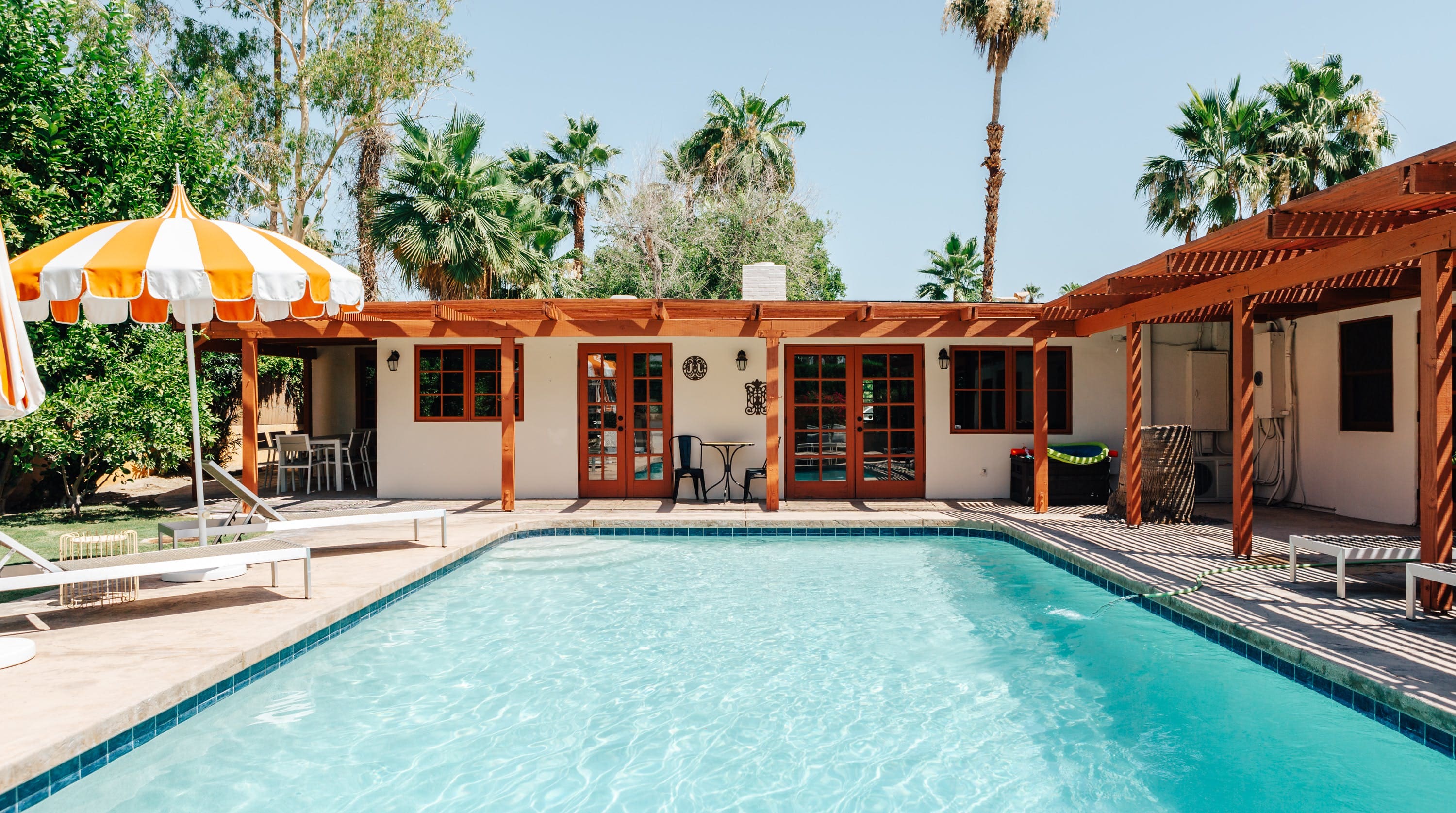 Casa Mistral Cathedral City: Luxury 3-Bedroom Villa with Pool and Mountain Views, Palm Springs