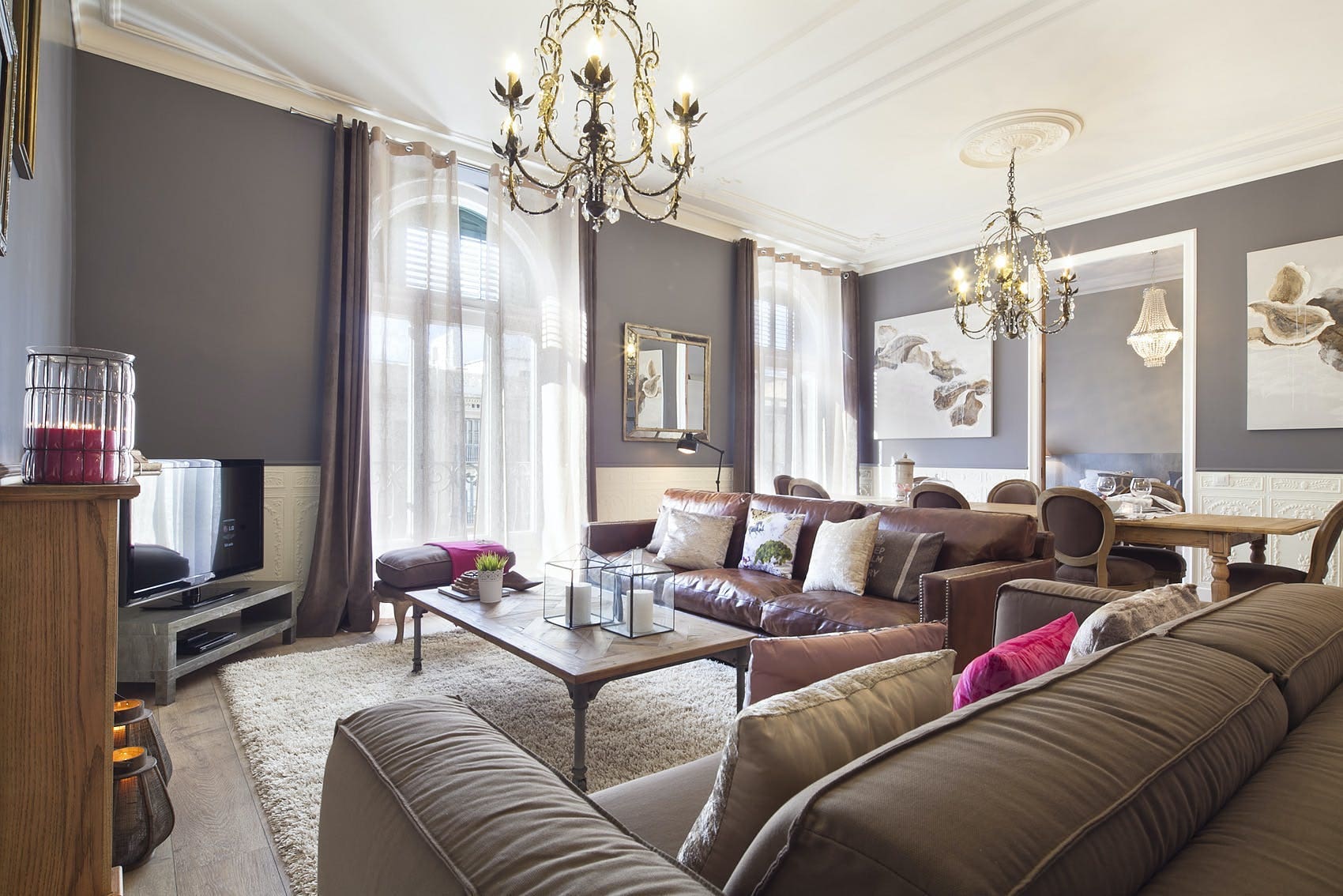 Casa Modernista Eixample Eixample 6: Spacious 3-Bedroom Apartment with Seaview, Barcelona