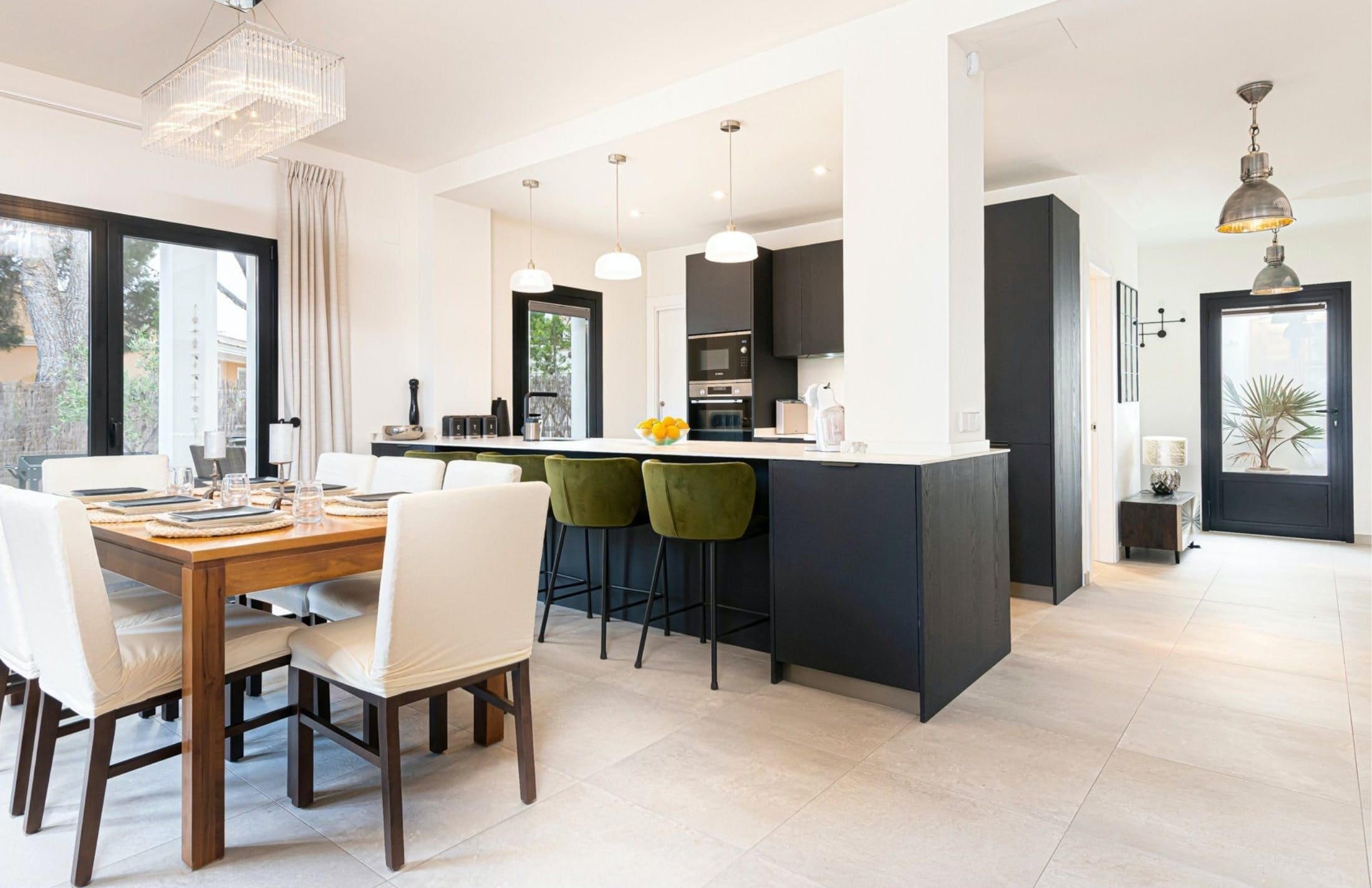 Casa Moraig Moraira: Elegant 3-Bedroom Beachfront Apartment with Pool, Moraira