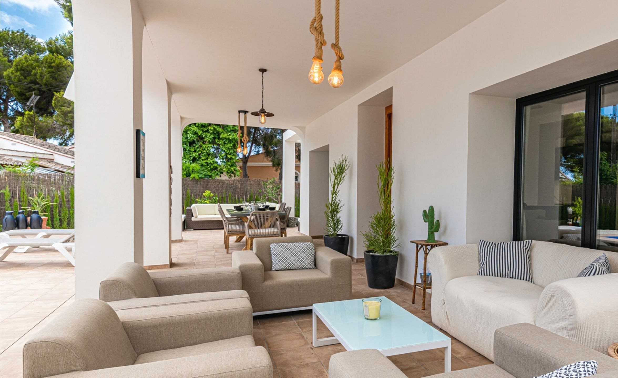 Casa Moraig Moraira: Elegant 3-Bedroom Beachfront Apartment with Pool, Moraira