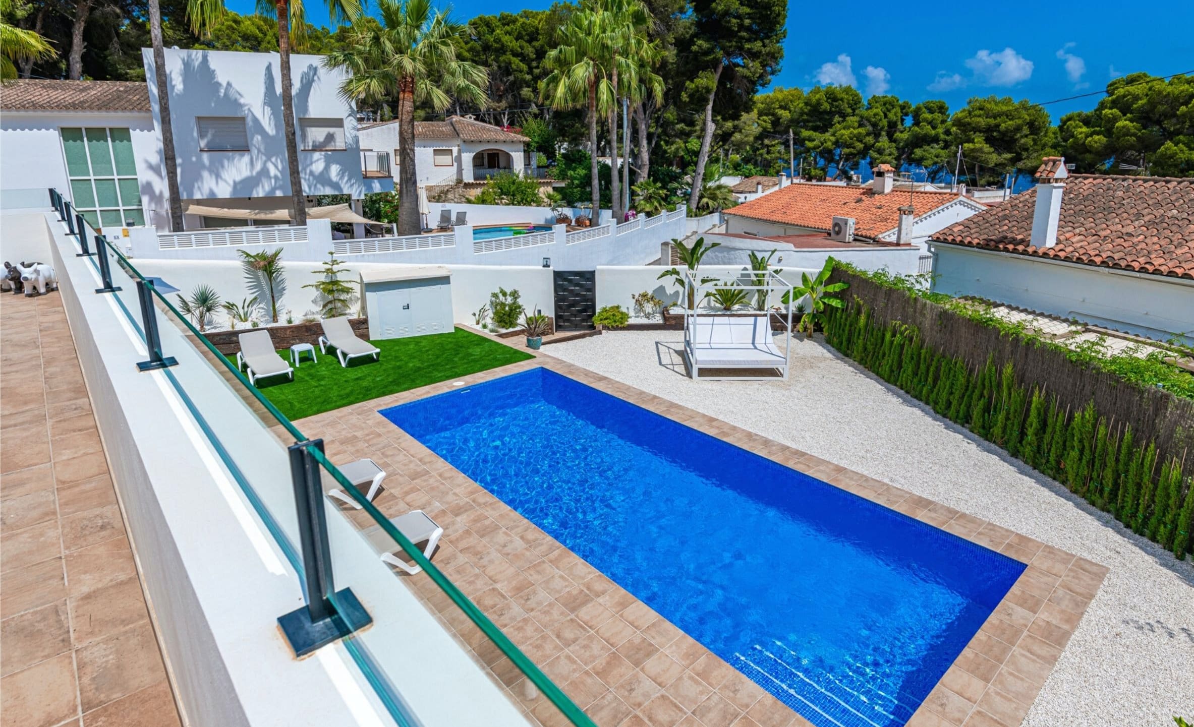 Casa Moraig Moraira: Elegant 3-Bedroom Beachfront Apartment with Pool, Moraira