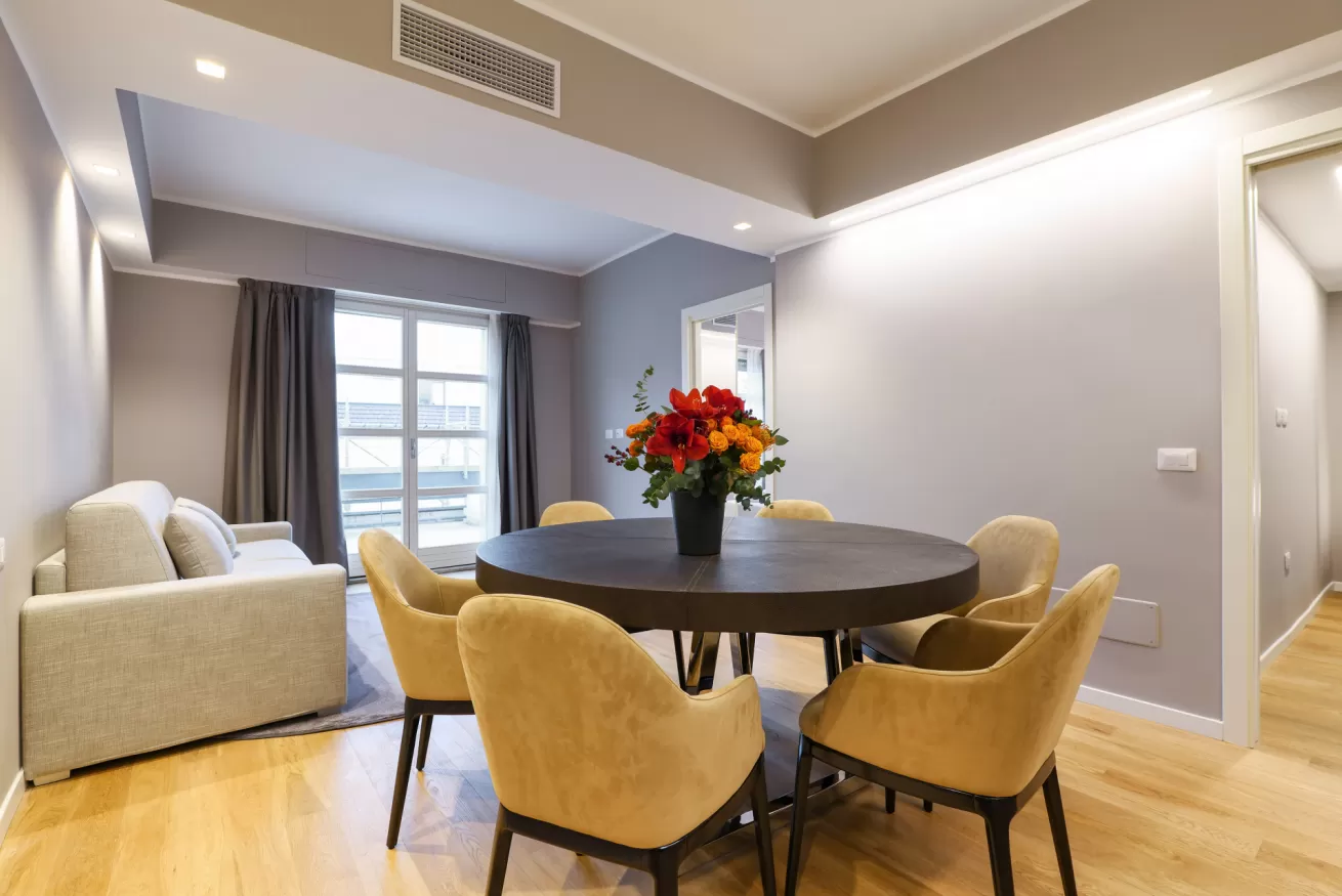 Casa Navigli Carrobbio: Elegant 2-Bedroom Apartment with Hot Tub, Milan Carrobbio