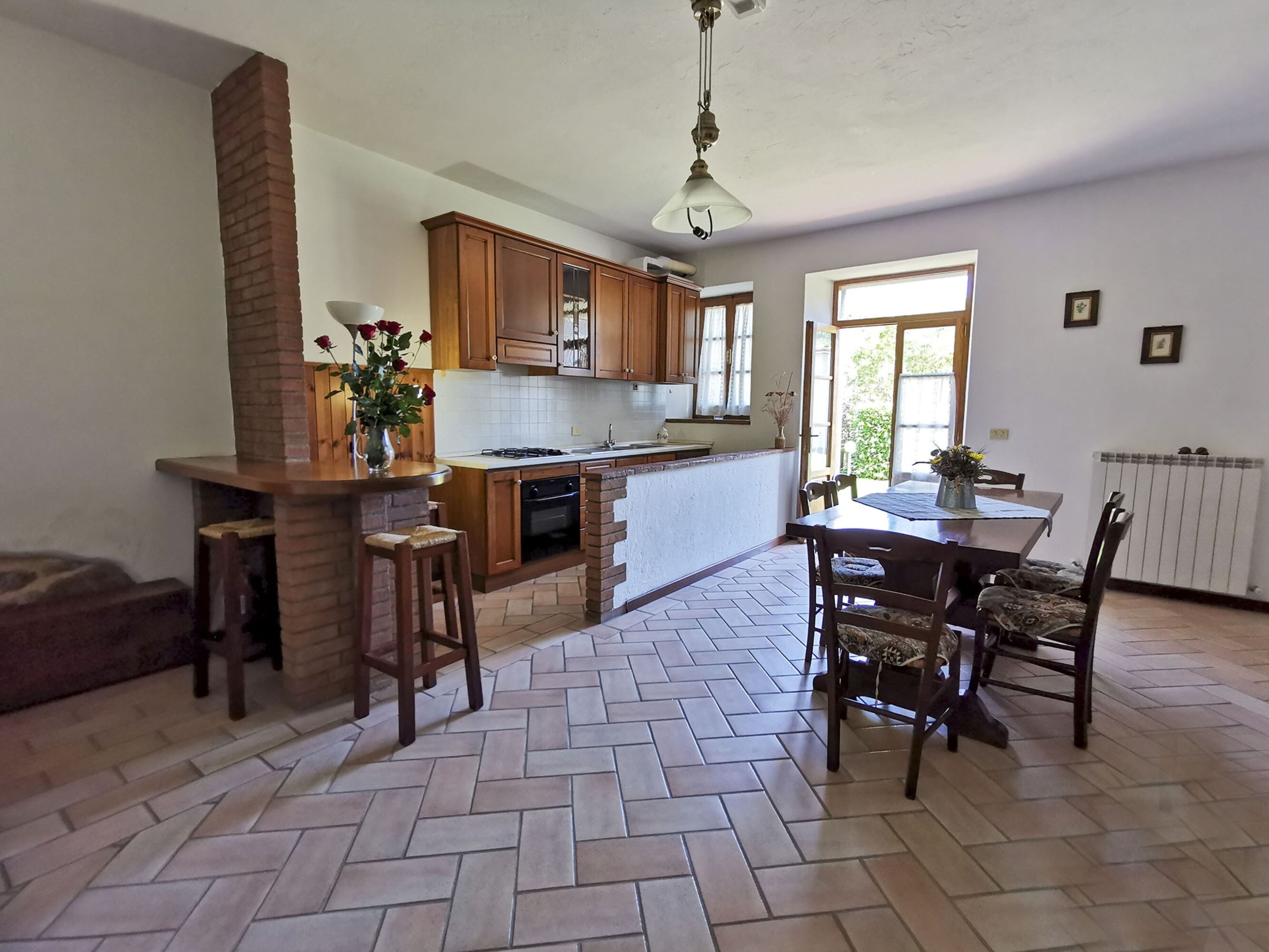 Casa Niccone Cortona: Spacious 14-Bedroom Apartment with Pool and Lake Views, Cortona