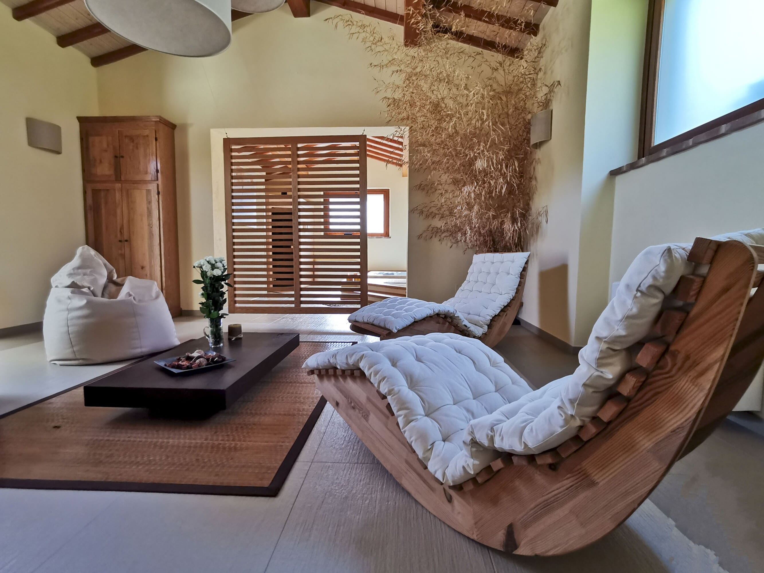 Casa Niccone Cortona: Spacious 14-Bedroom Apartment with Pool and Lake Views, Cortona