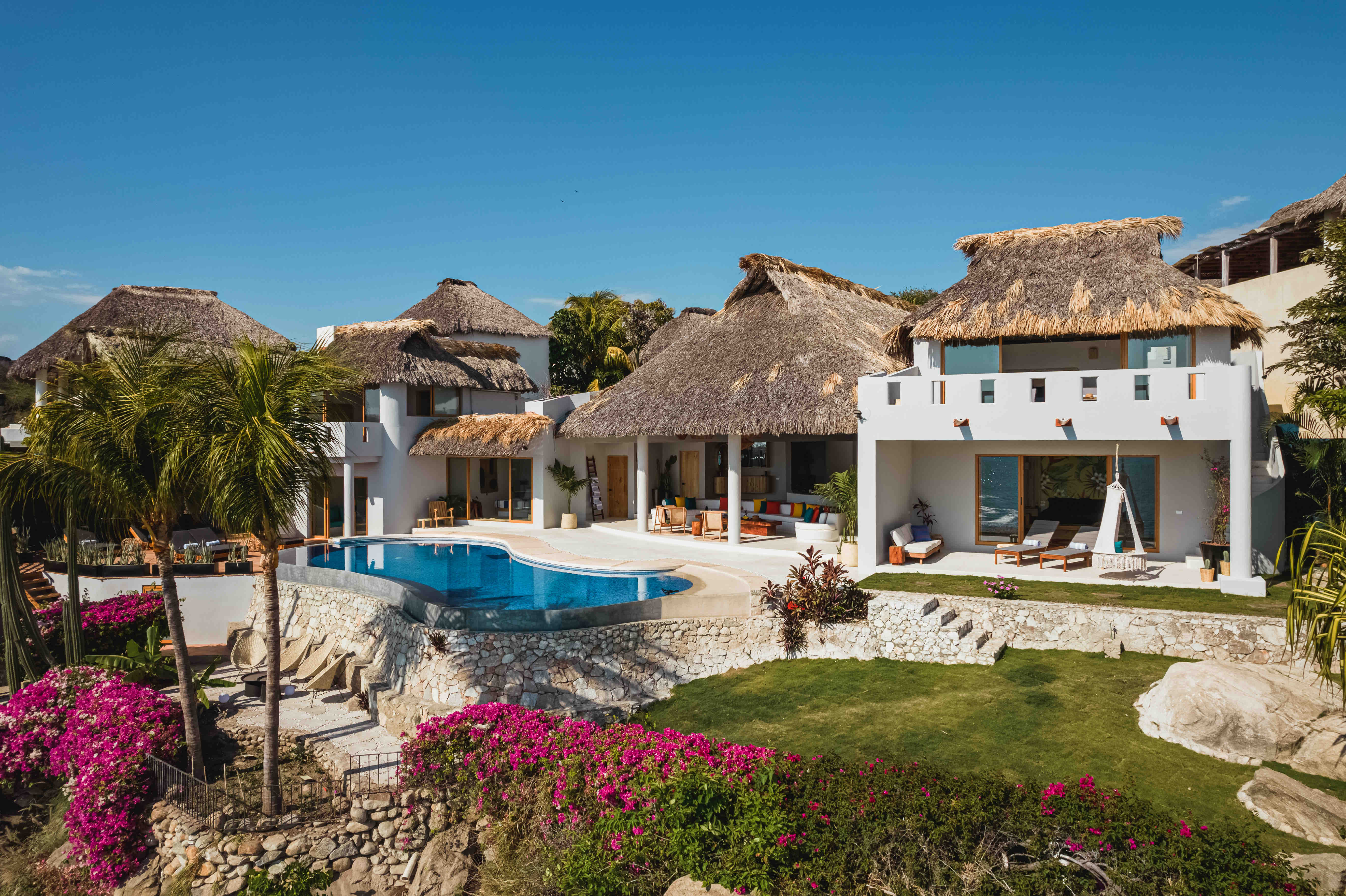 Casa Noche Oaxaca: 5-Bedroom Luxury Villa with Infinity Pool, Oaxaca