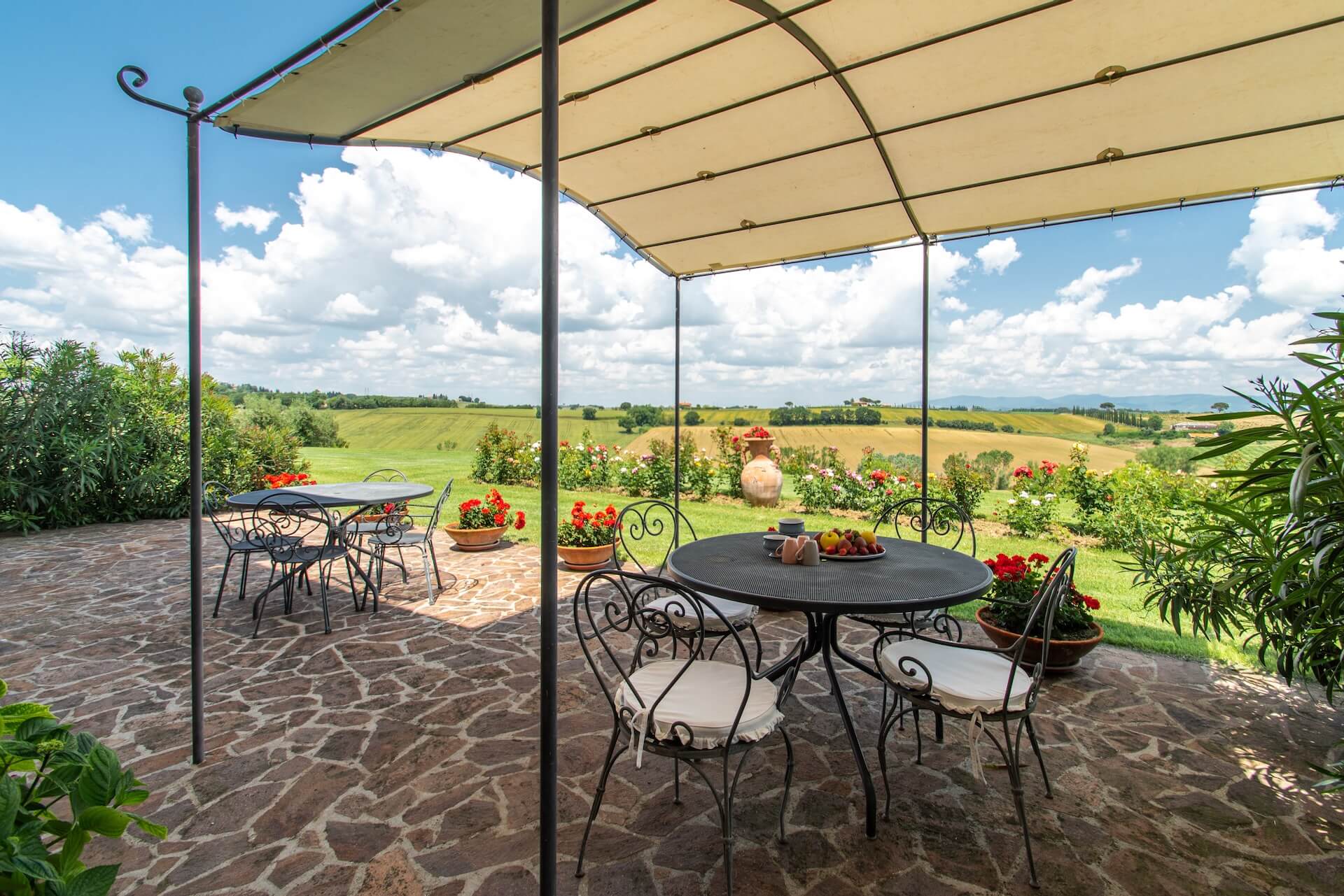 Casa Oliveto Trasimeno: Luxury 5-Bedroom Apartment with Pool, Lake Trasimene