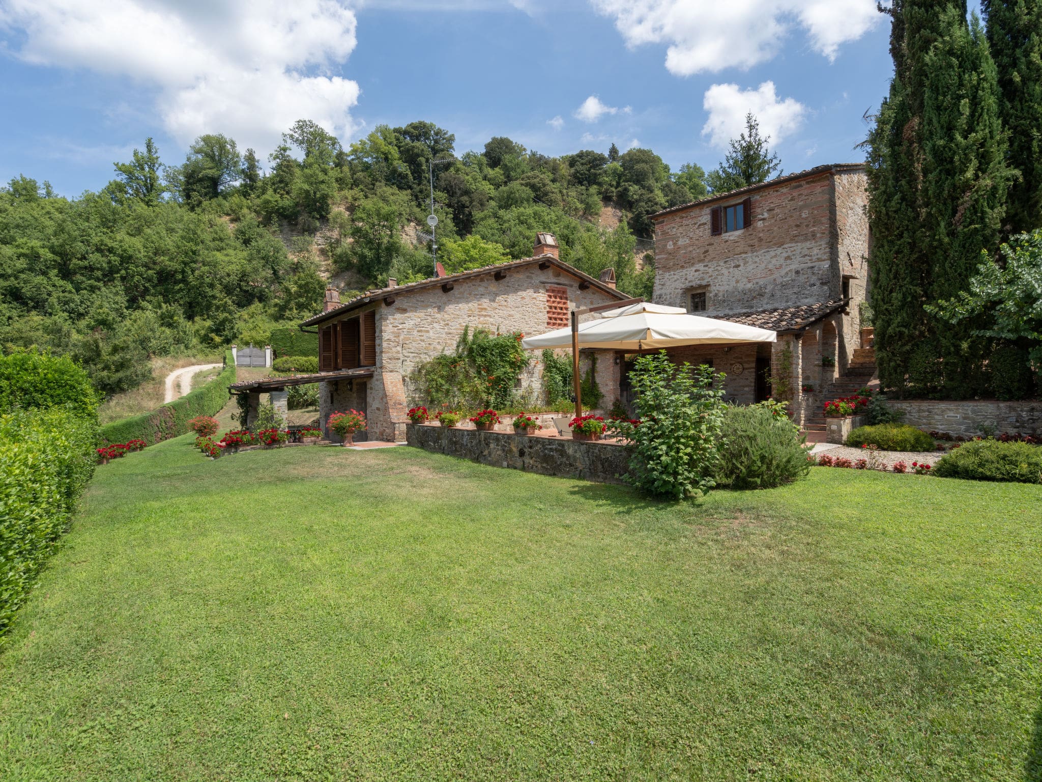 Casa Poggio Vicchio: Historic 4-Bedroom Medieval Stone Farmhouse with Private Pool in Tuscan Countryside Near Florence