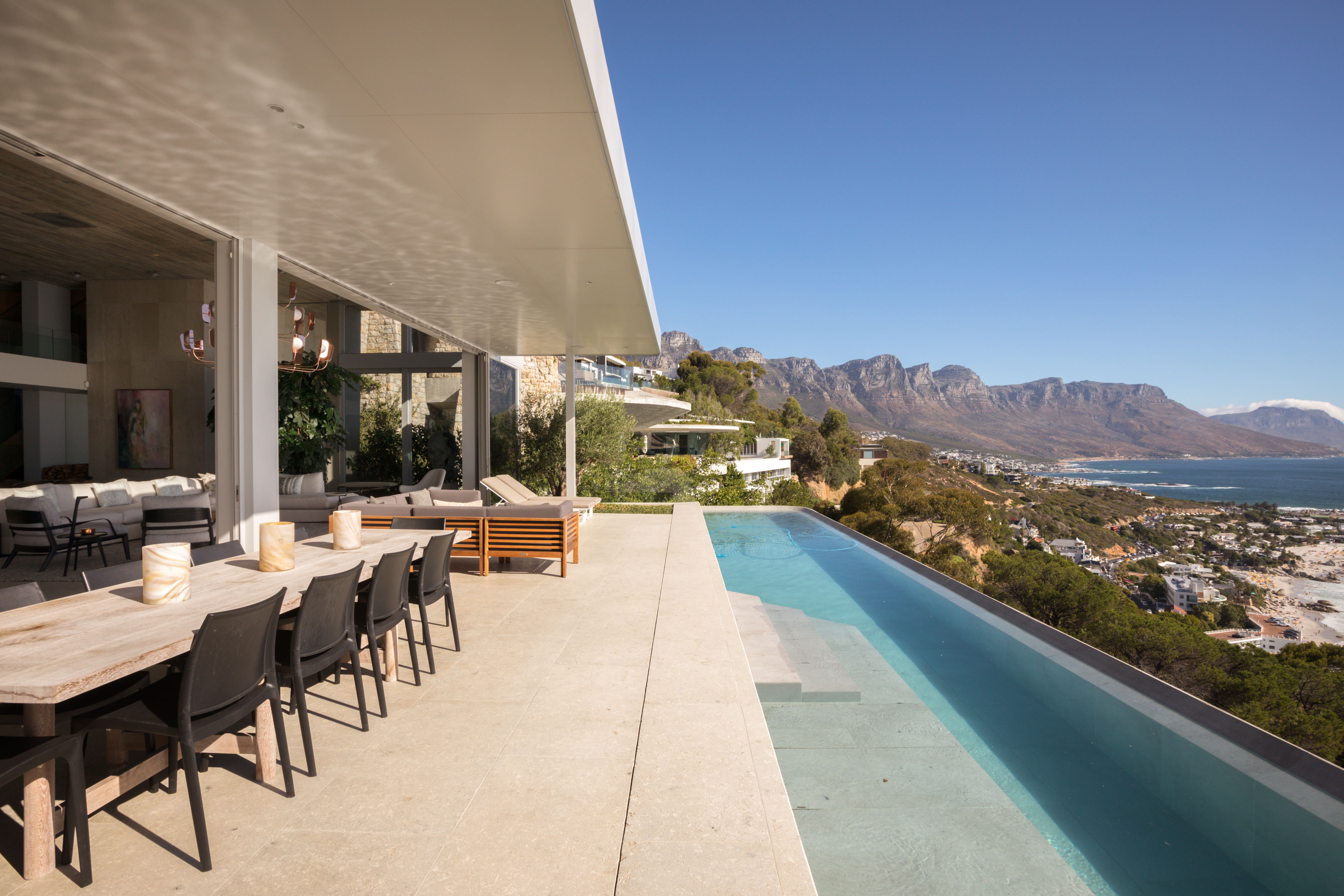 Casa Protea Clifton: Luxury 5-Bedroom Apartment with Infinity Pool and Sea Views, Clifton