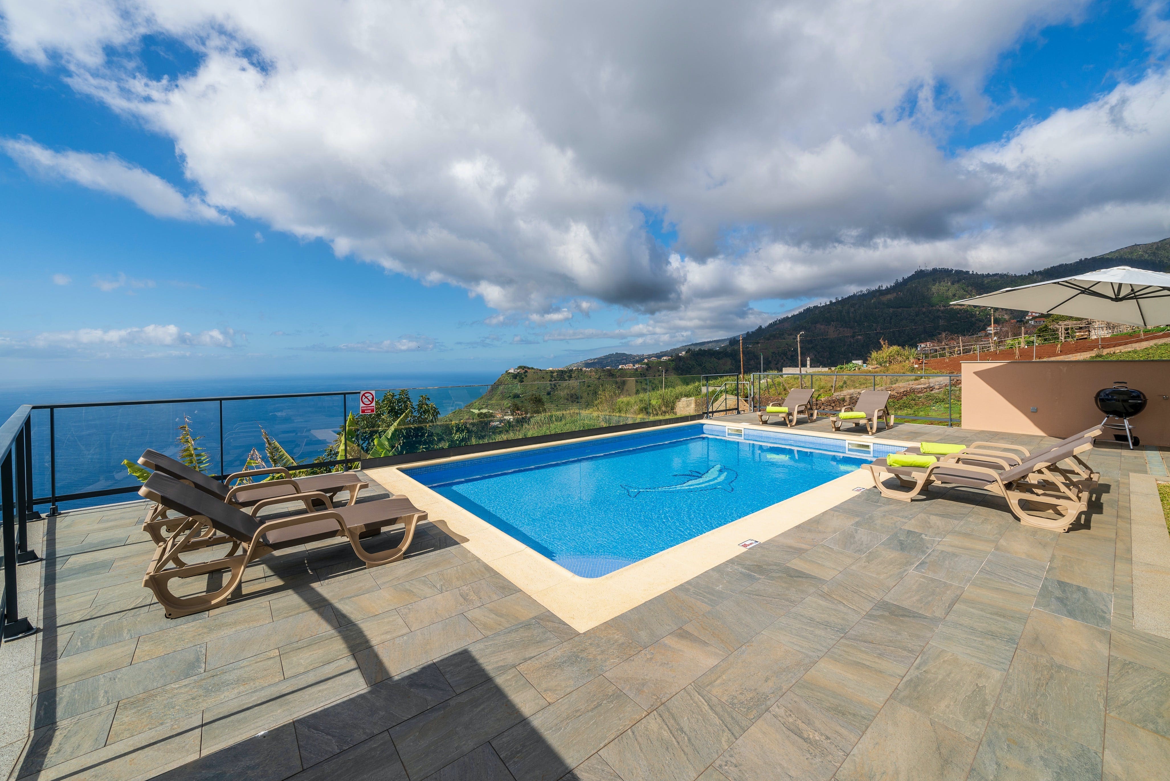 Casa Ribeira Ponta do Sol: Stylish 2-Bedroom Apartment with Sea Views and Pool, Madeira Portugal