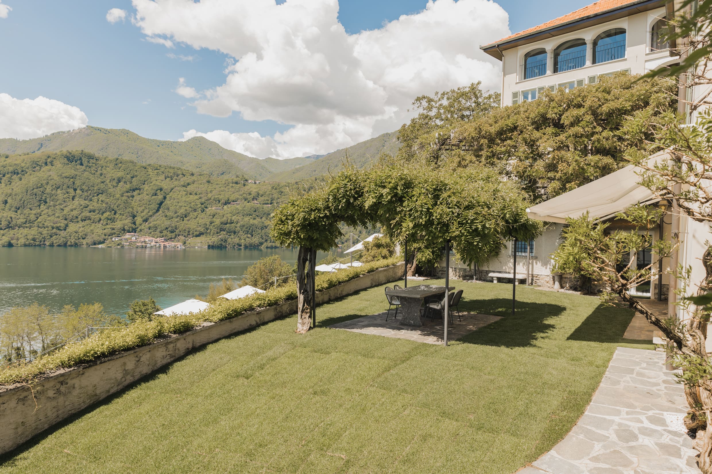Casa Roccia Novara: Charming 1-Bedroom Luxury Apartment with Lake Views, Novara