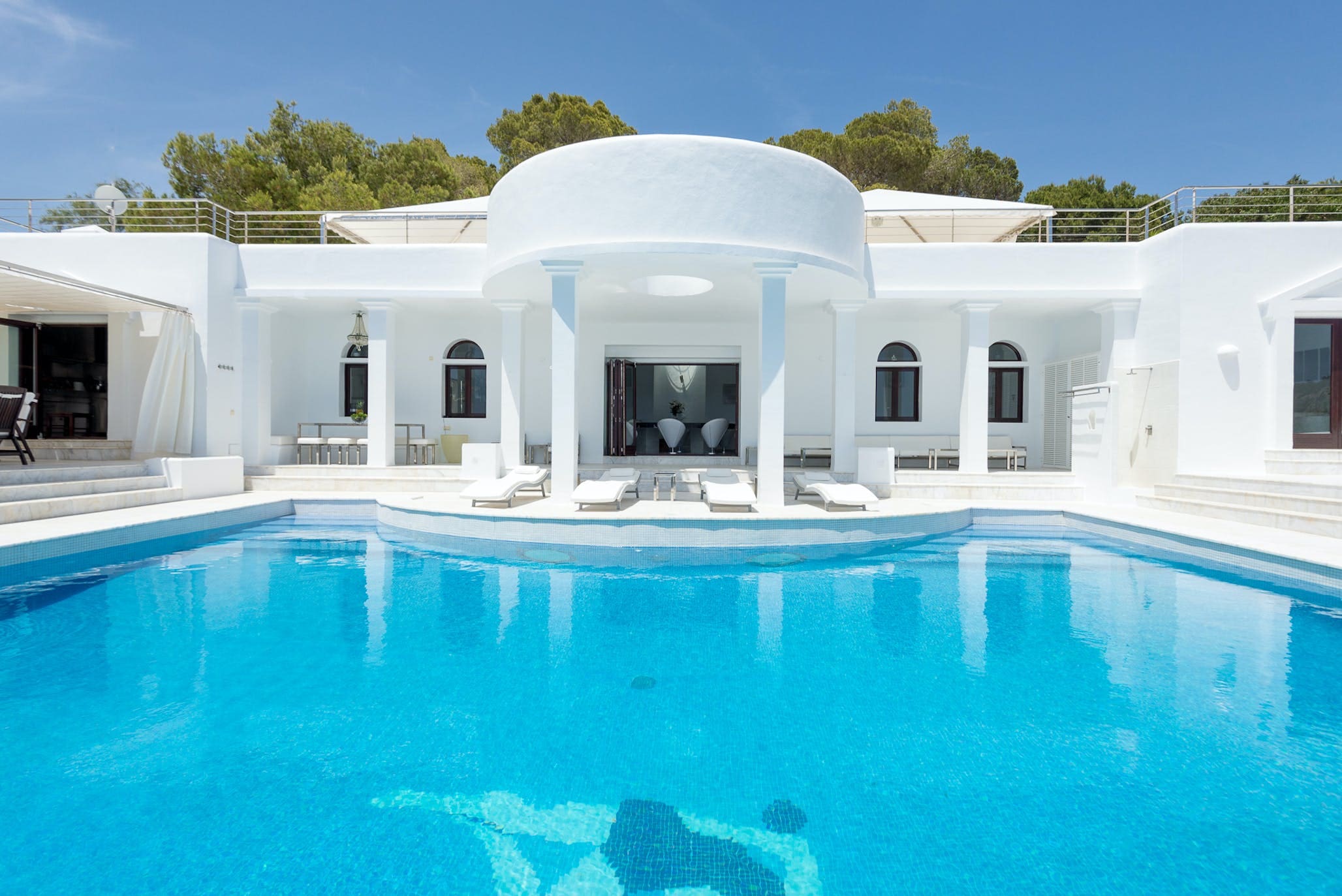 Casa Sabina Es Cubells Es Cubells 9: Luxury 4-Bedroom Apartment with Infinity Pool and Sea Views, Es Cubells