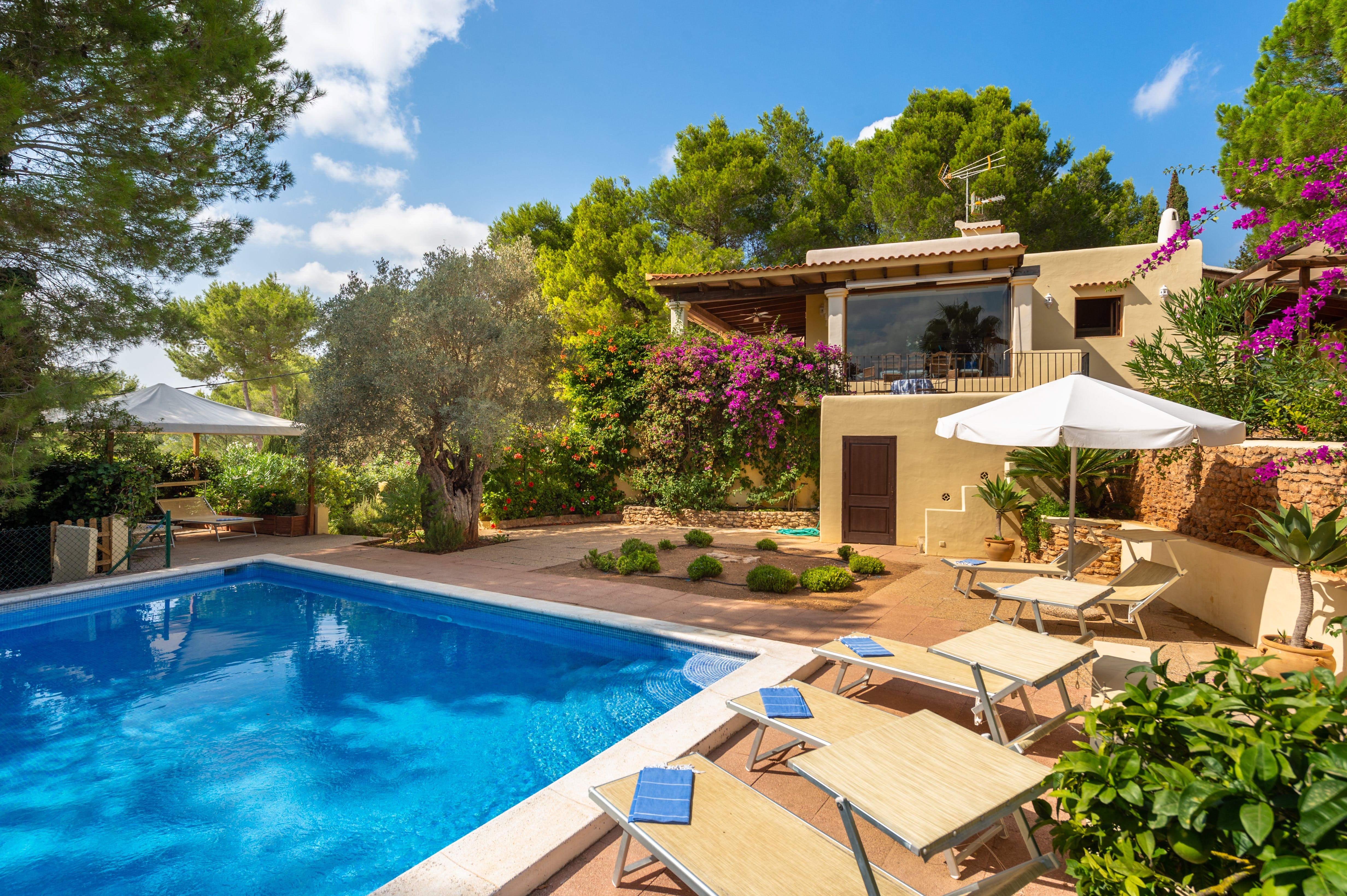 Casa Sabina Sant Antoni Saint Antoni de Portmany: Spacious 6-Bedroom Apartment with Pool and Sea Views, Ibiza
