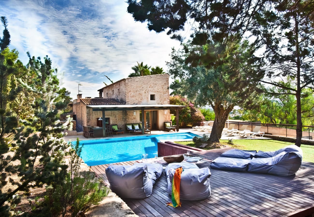 Casa Sabina Vedella Cala Vedella 5: 6-Bedroom Luxury Apartment with Seaview and Pool, Cala Vedella