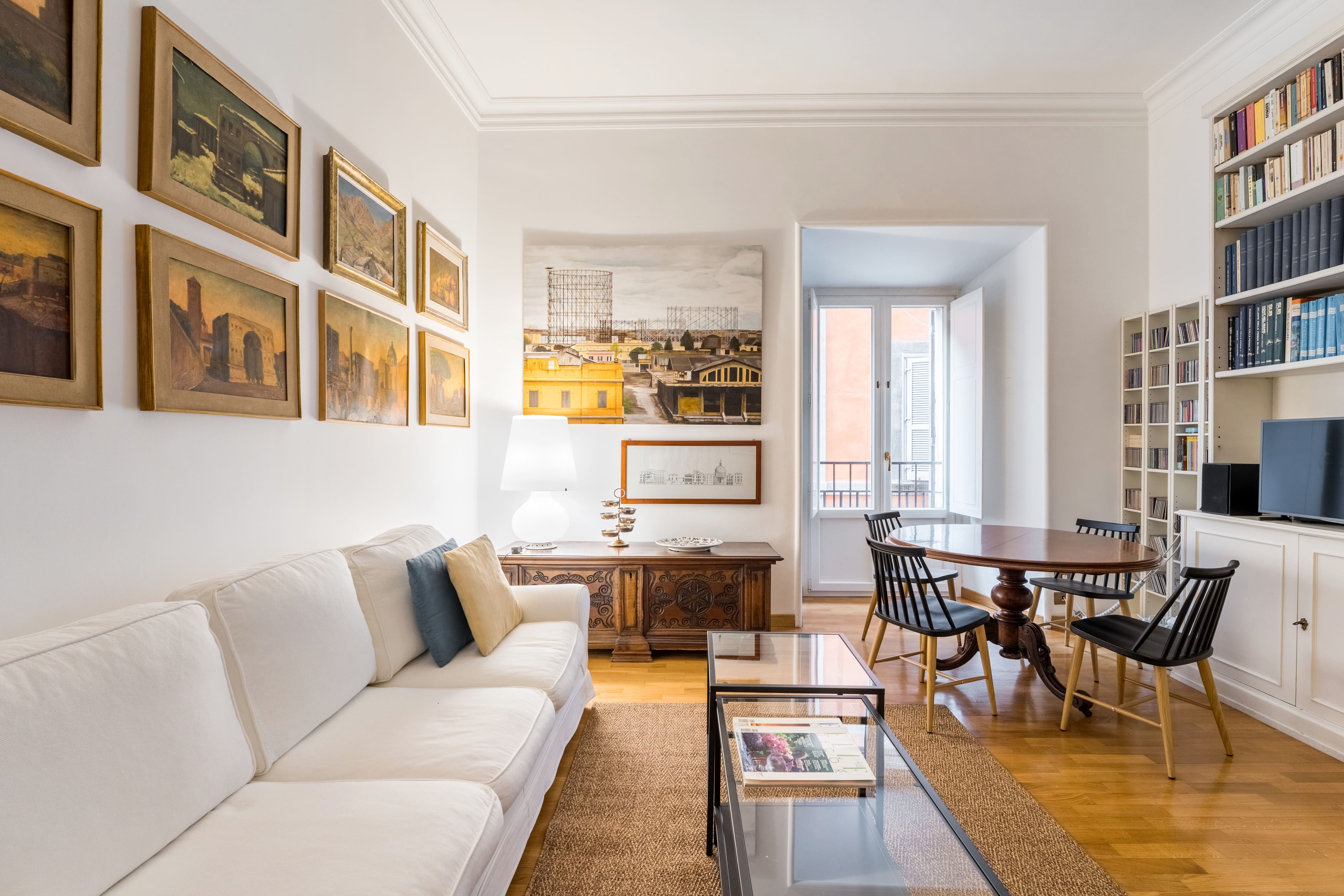Casa Sant’Angelo Roma: Chic 3-Bedroom Apartment with Family-Friendly Amenities, Campo de’ Fiori
