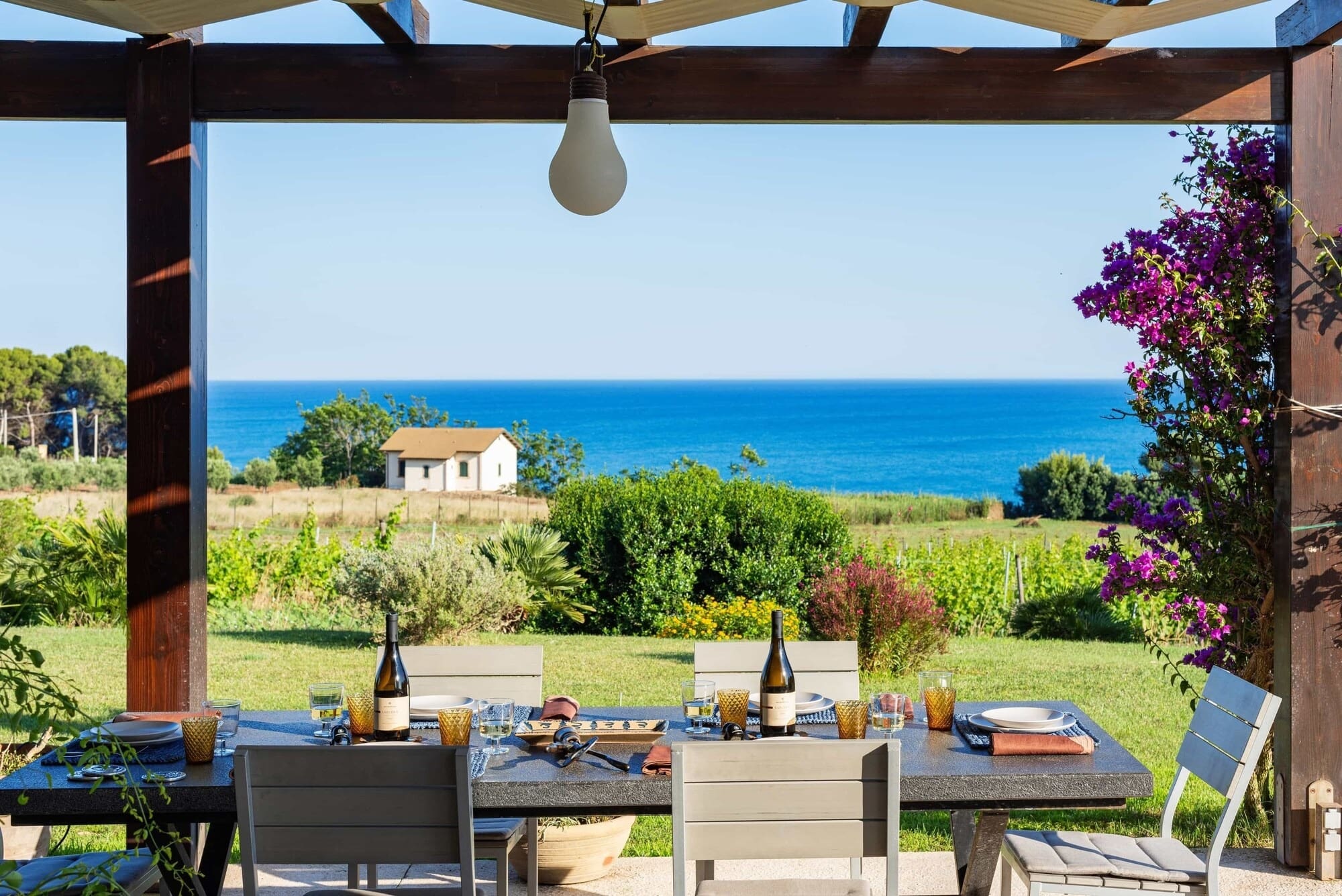 Casa Scirocco Menfi: Luxury 3-Bedroom Villa with Pool and Beach Access, Sicily