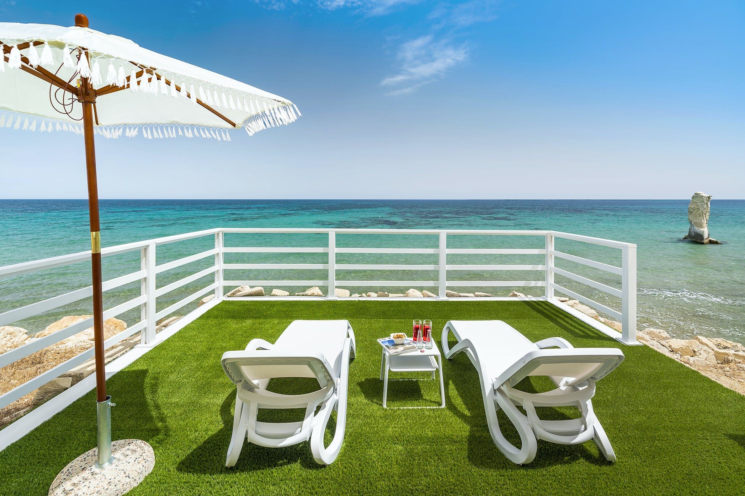 Casa Scirocco Noto: Luxury 3-Bedroom Apartment with Hot Tub, Seaview, Sicily