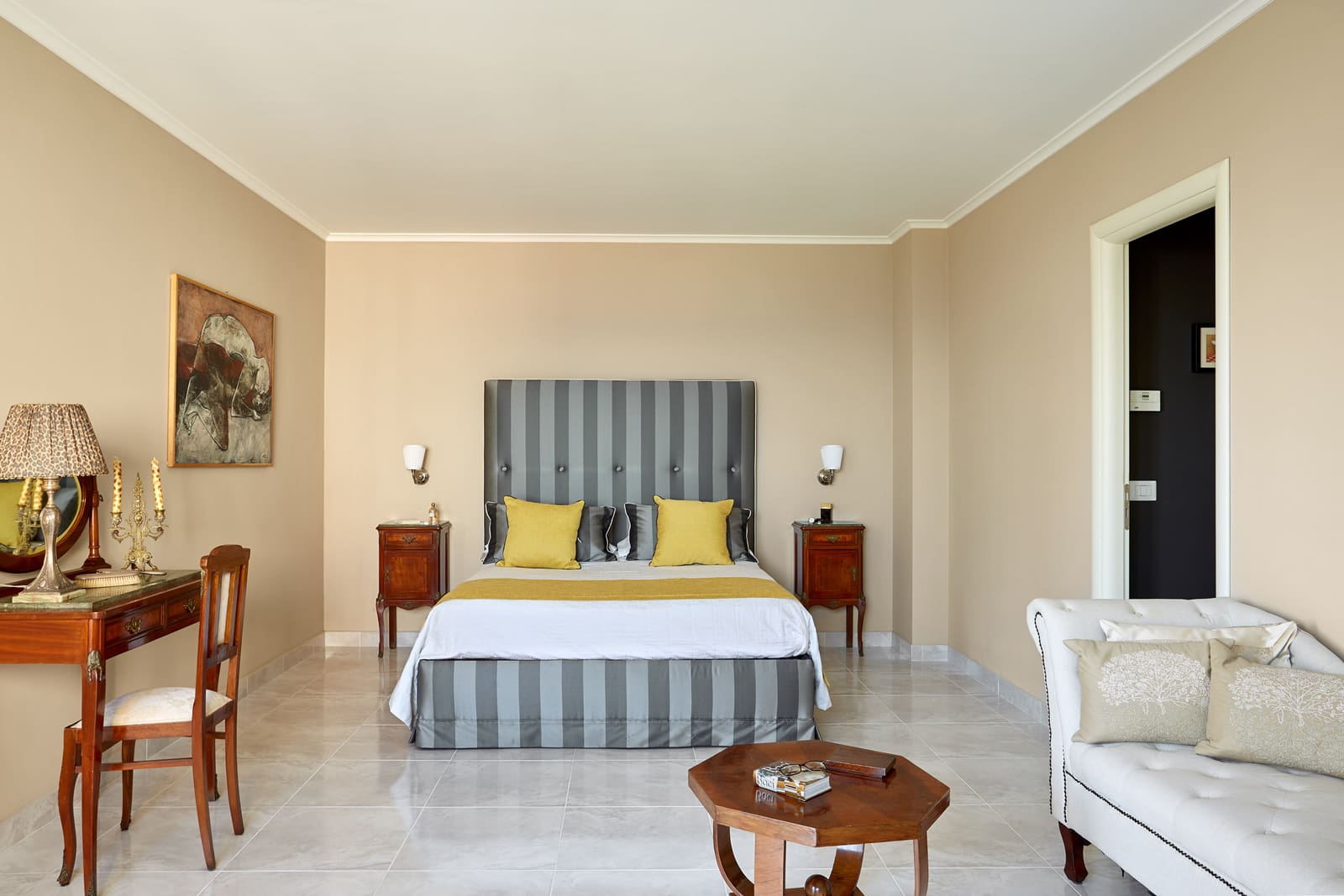 Casa Scirocco Taormina Taormina: Luxury 5-Bedroom Apartment with Sea Views and Pool, Taormina
