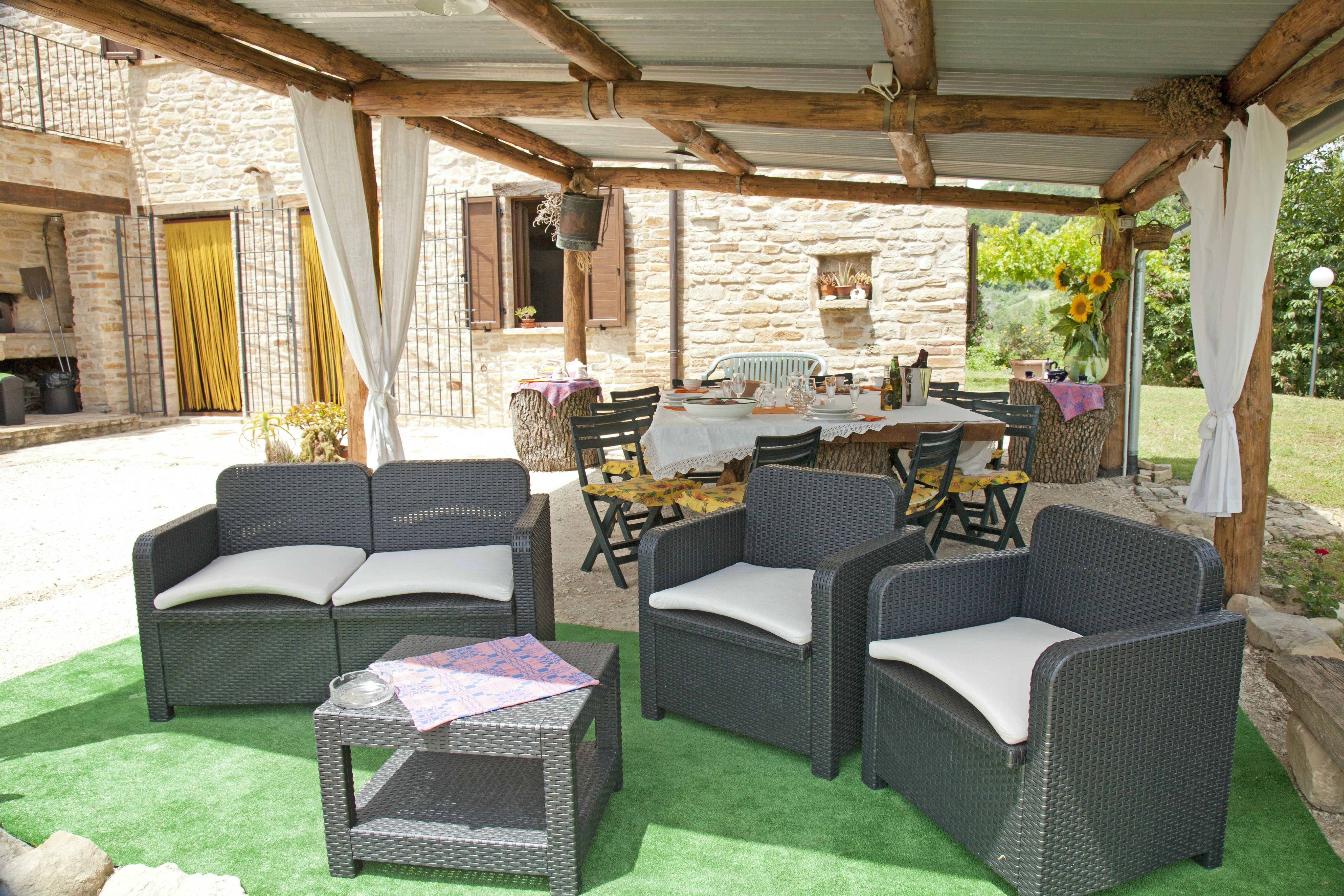 Casa Sibillini Montelparo: Spacious 4-Bedroom Apartment with Sea Views and Pool, Marche