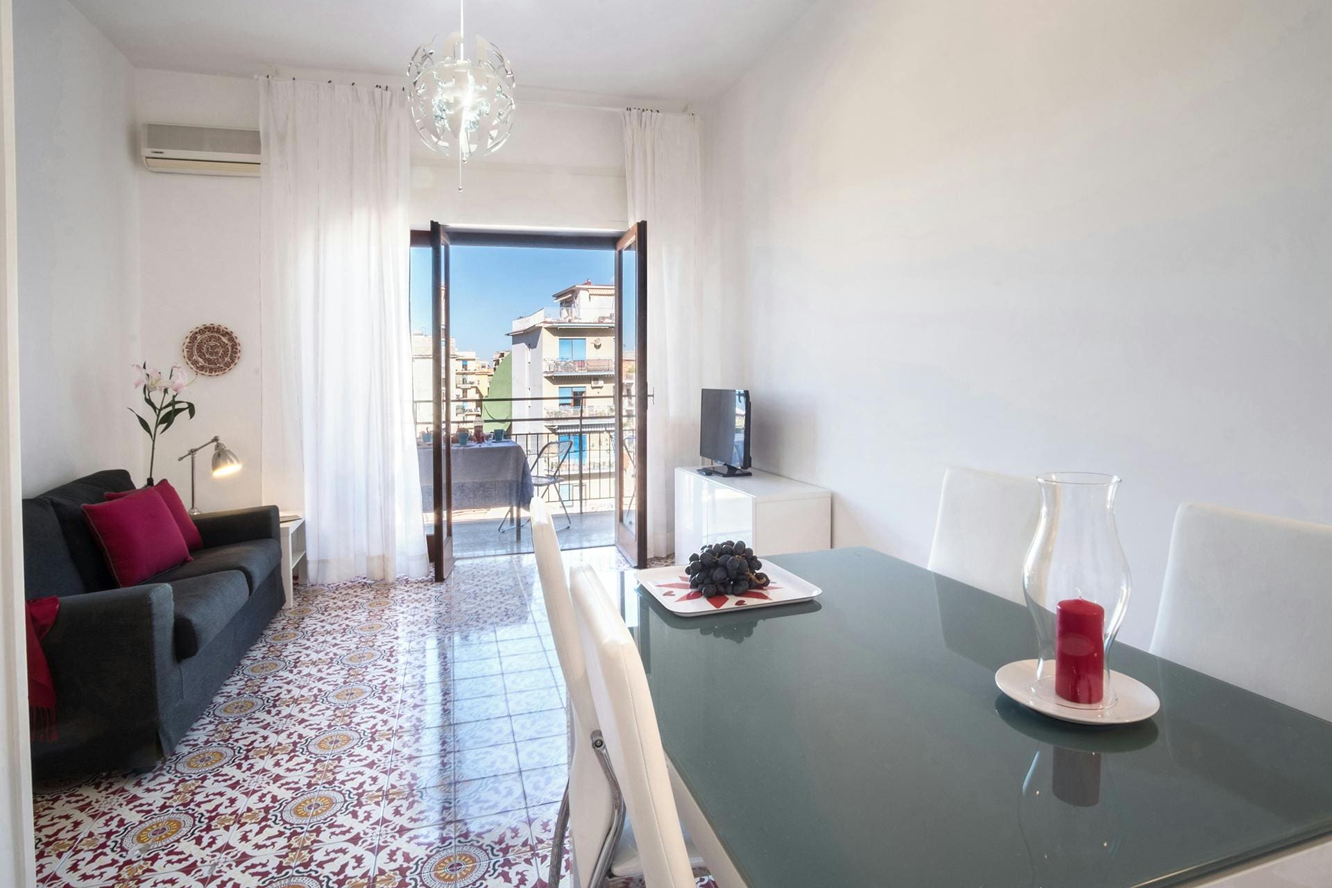 Casa Sirente Sorrento: Spacious 3-Bedroom Apartment with Sea Views, Sorrento