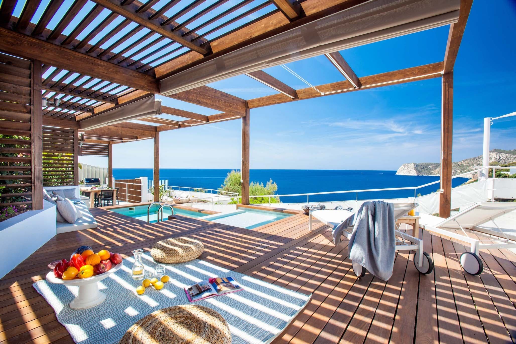 Casa Sirocco Es Cubells Es Cubells: 5-Bedroom Luxury Apartment with Seaviews and Pool, Es Cubells