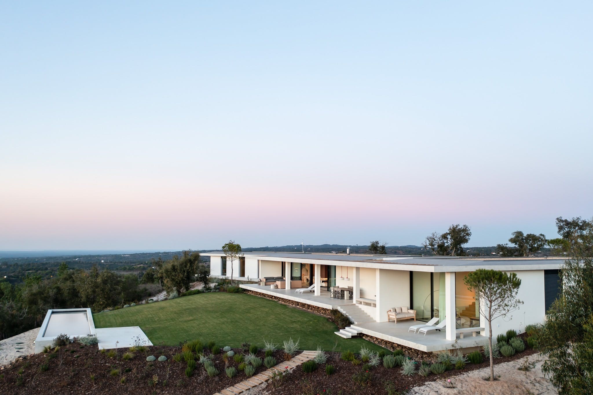 Casa Sobreira Melides: Spacious 5-Bedroom Luxury Apartment with Pool and Sea Views, Alentejo Litoral
