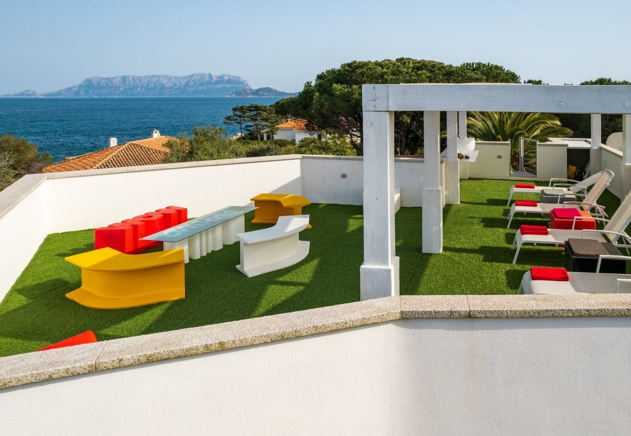 Casa Tavolara Pittulongu: Luxury 2-Bedroom Apartment with Seaview Terrace, Sardinia
