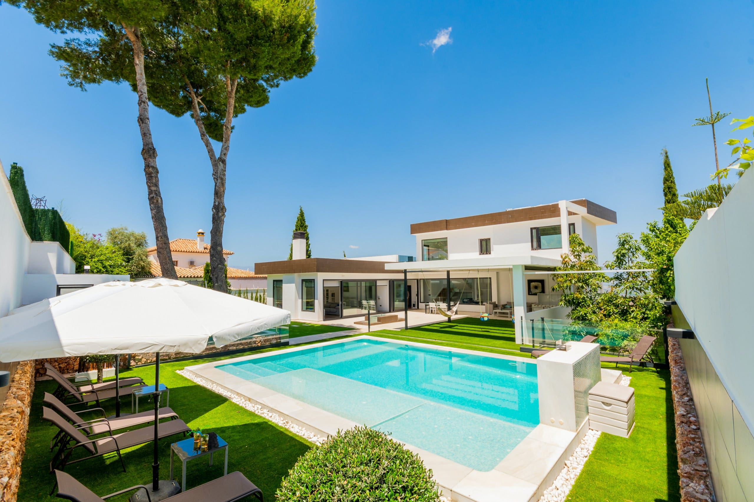 Casa Torcal Alhaurín: 6-Bedroom Luxury Apartment with Seaviews and Pool, Malaga