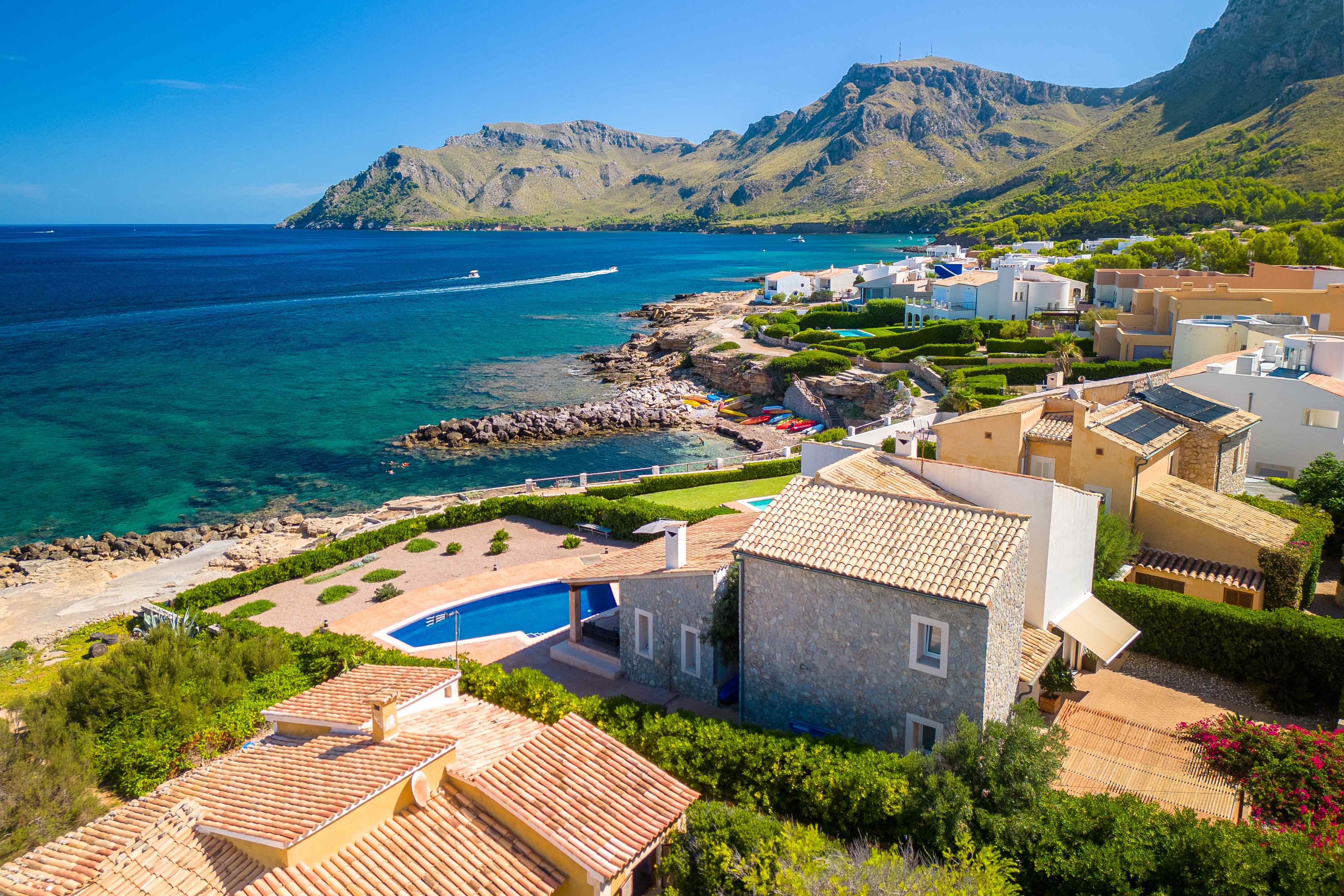 Casa Tramuntana Betlem: Luxury 3-Bedroom Beachfront Apartment with Pool, Mallorca