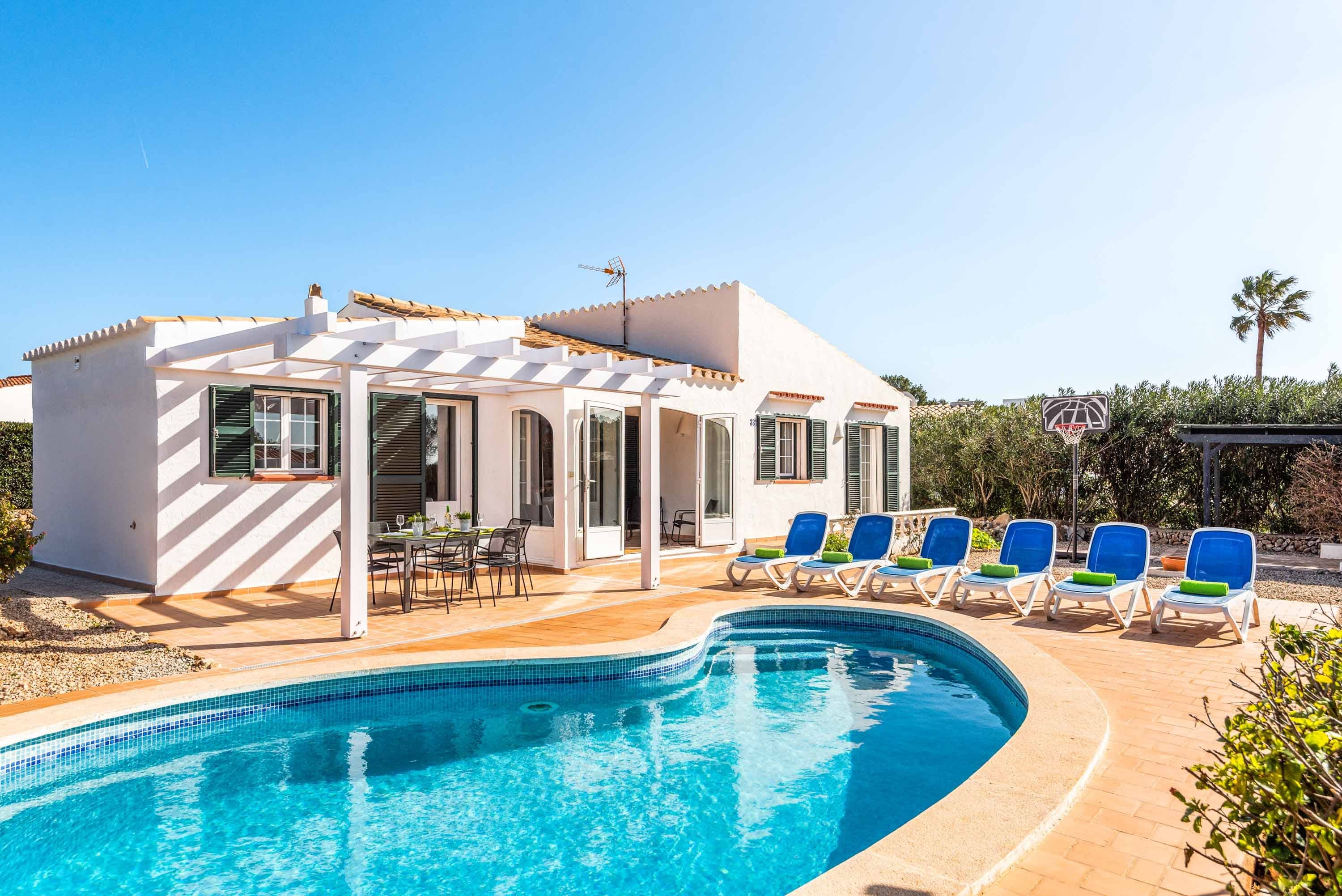 Casa Tramuntana Binibeca: Luxury 3-Bedroom Apartment with Seaview and Pool, Menorca