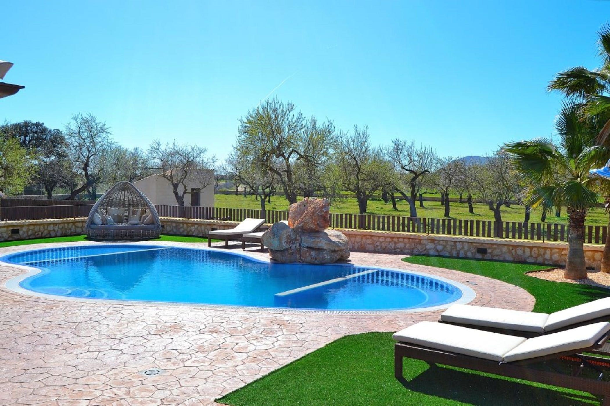 Casa Tramuntana Buger: Seaview 4-Bedroom Apartment with Pool, Mallorca