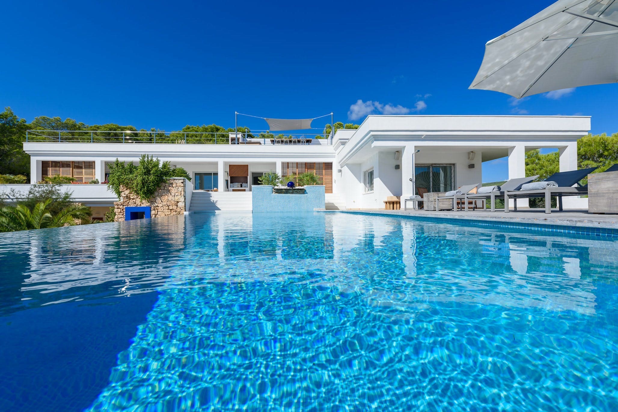 Casa Tramuntana Es Cubells: Luxury 4-Bedroom Apartment with Infinity Pool, Es Cubells