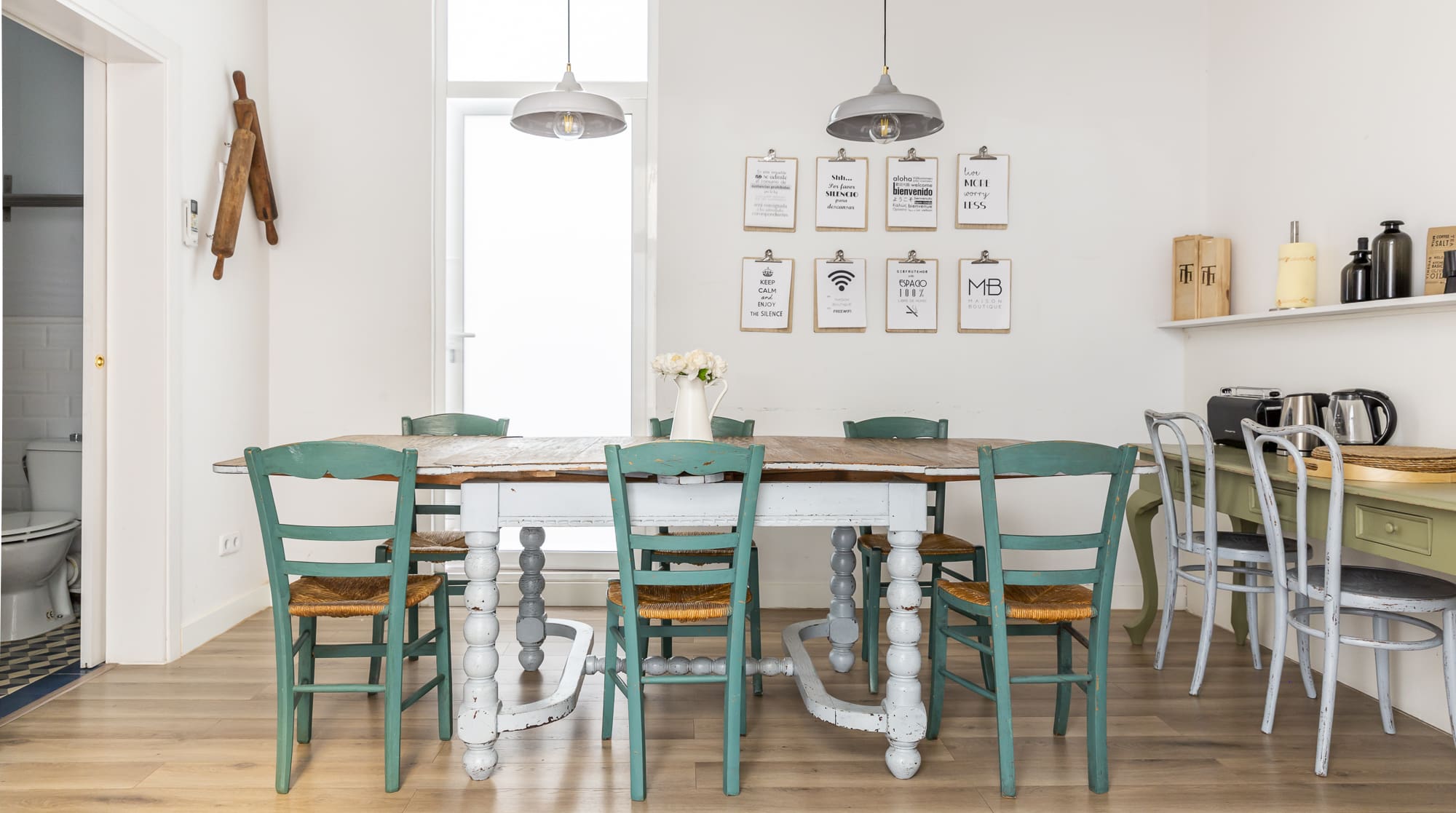 Casa Tramuntana Gràcia Gràcia: Elegant 4-Bedroom Apartment with Seaviews, Gràcia, Barcelona