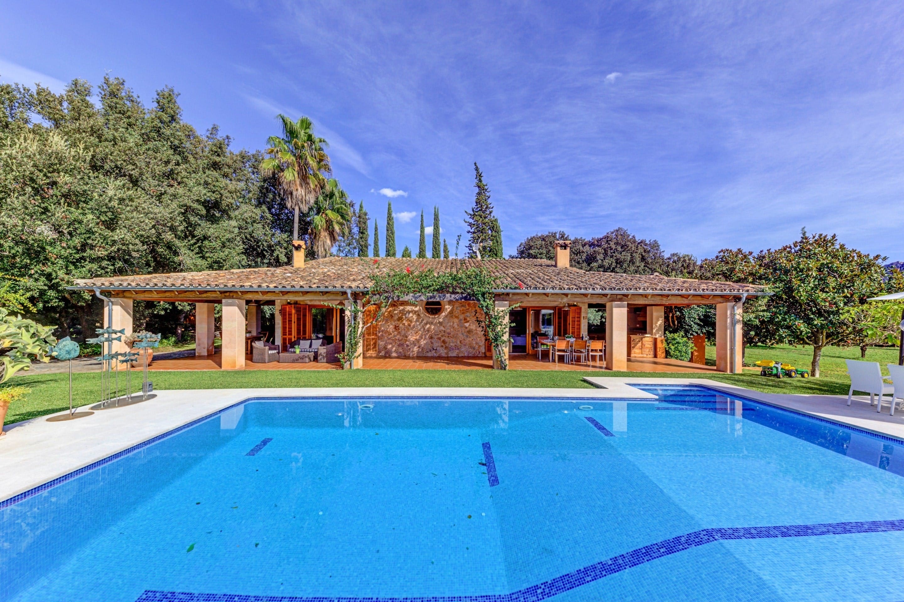 Casa Tramuntana Pollença: 3-Bedroom Apartment with Seaview and Pool, Pollença