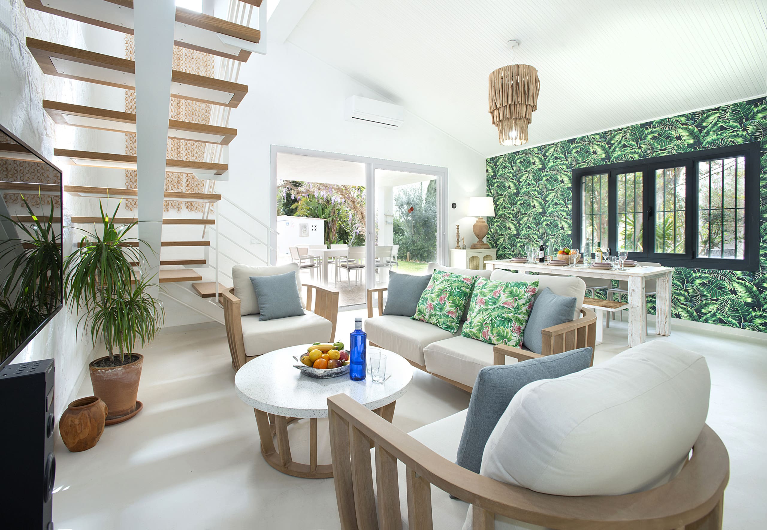 Casa Tramuntana Pollença Pollença 17: Luxury 3-Bedroom Apartment with Pool and Seaview, Pollença