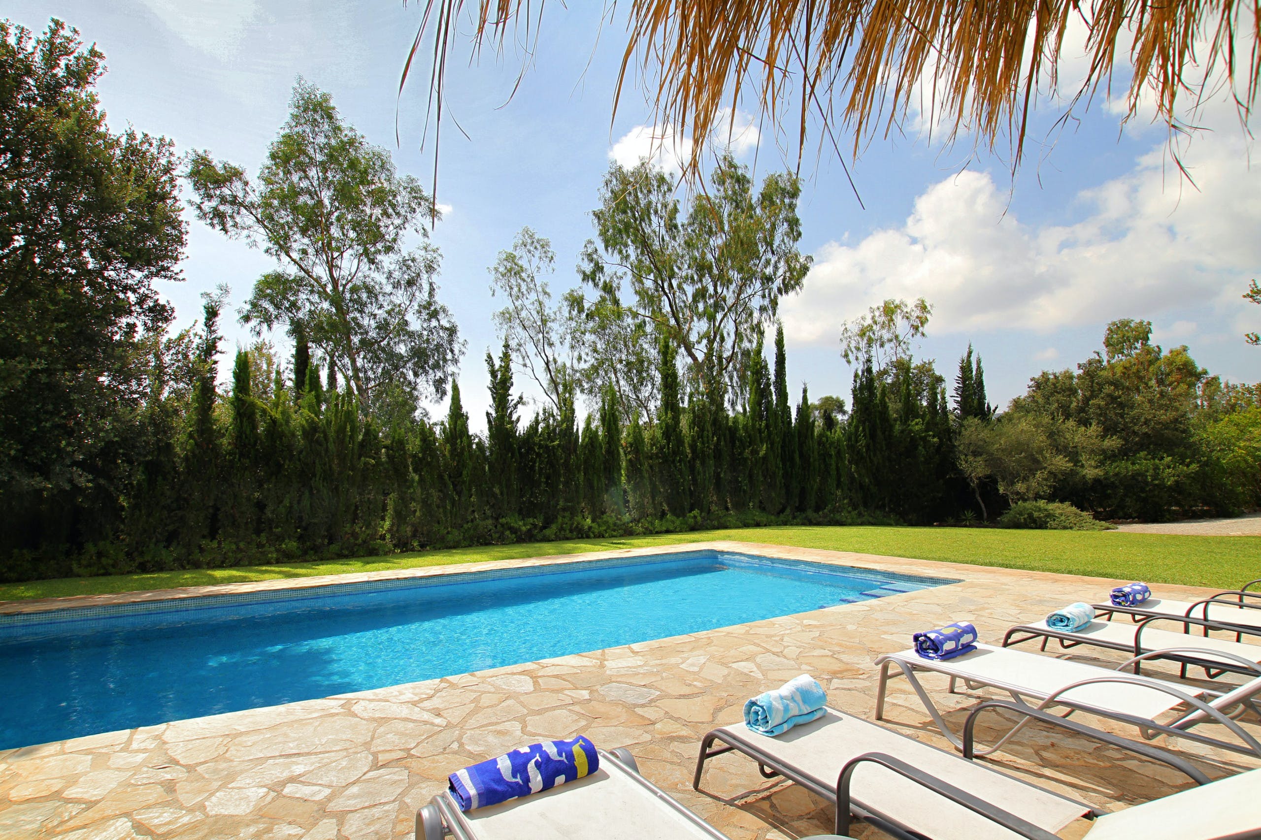 Casa Tramuntana Pollença Pollença 27: Spacious 5-Bedroom Golf Villa with Pool, Pollença