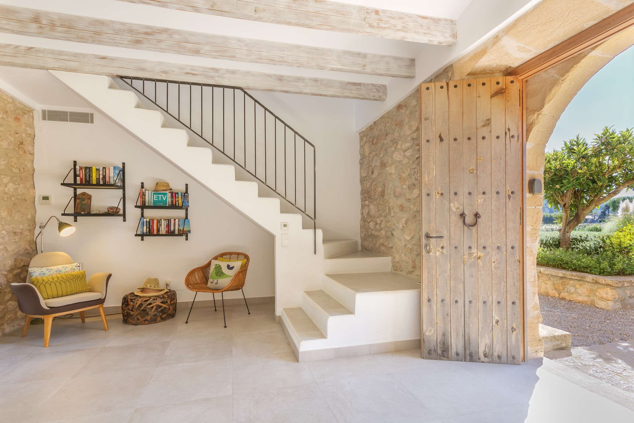 Casa Tramuntana Pollença Pollença 8: Luxury 5-Bedroom Apartment with Seaview and Pool, Pollença