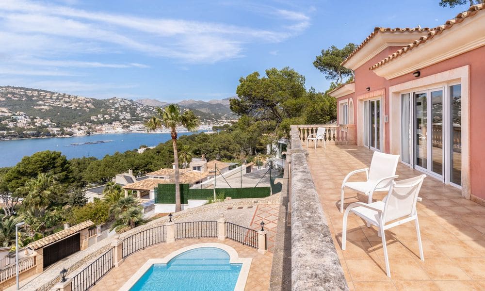 Casa Tramuntana Santa Ponsa Santa Ponsa 2: Luxury 3-Bedroom Apartment with Pool and Sea View, Santa Ponsa