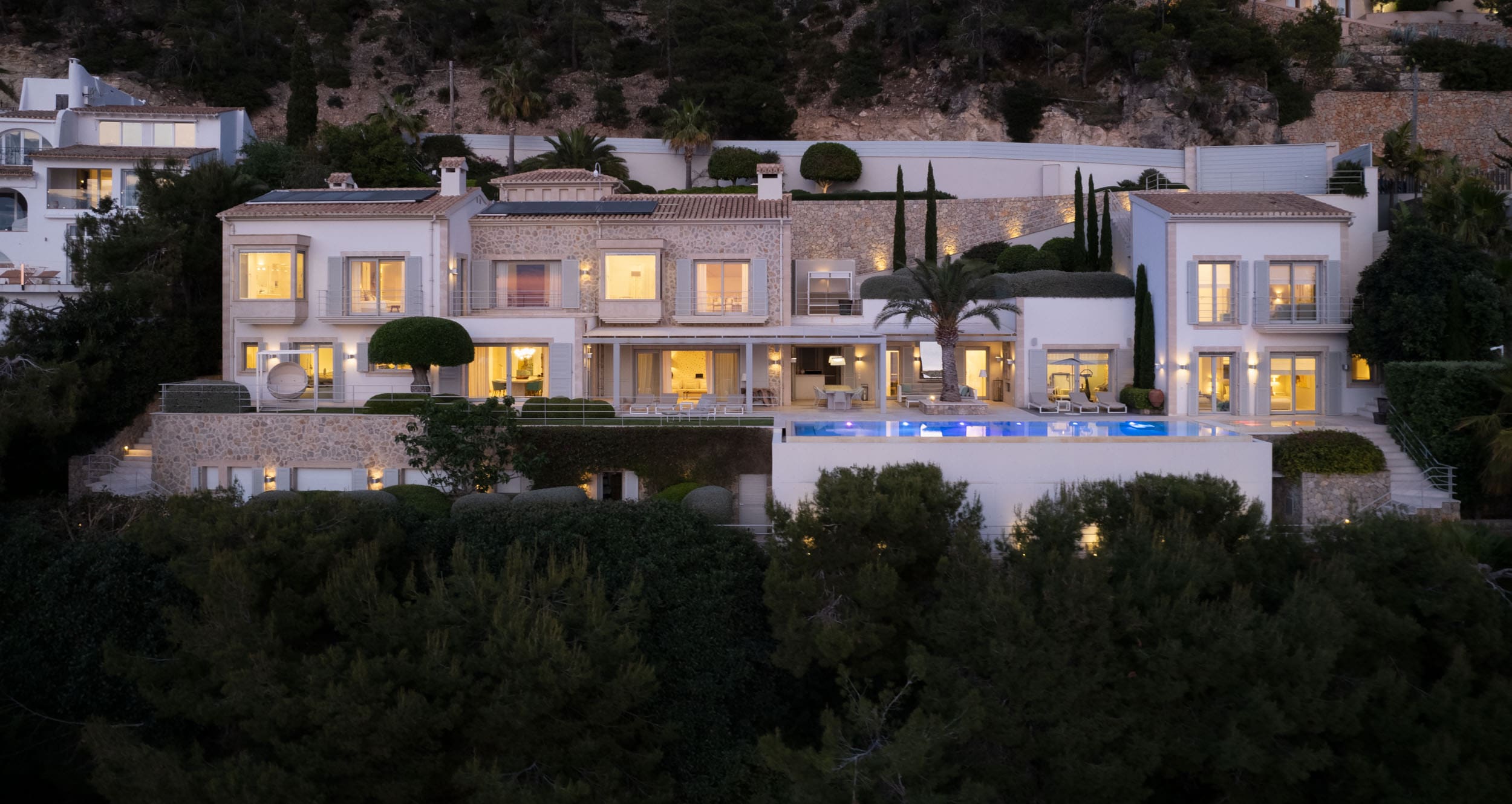 Casa Tramuntana Santa Ponsa Santa Ponsa 6: Opulent 6-Bedroom Apartment with Seaviews and Pool, Santa Ponsa